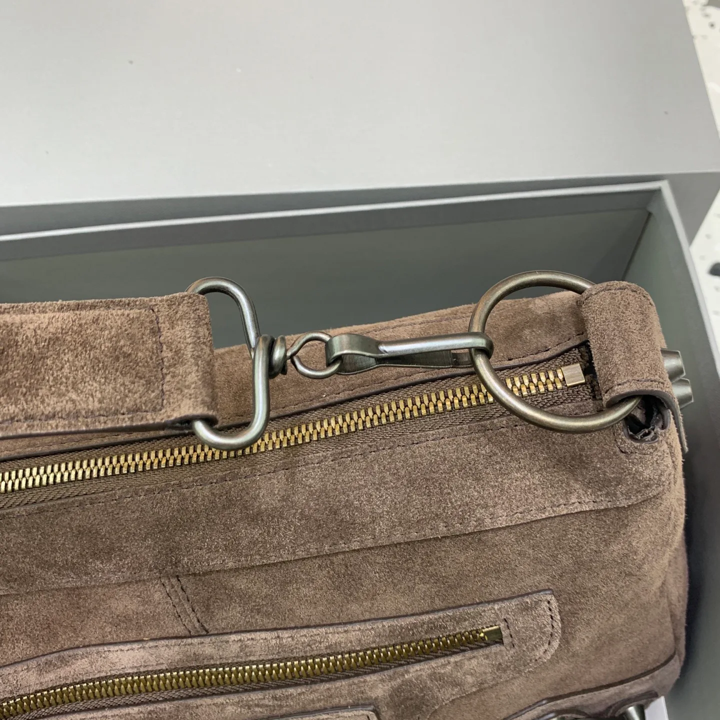 Сумки На Ремне Женские Balenciaga 12600605