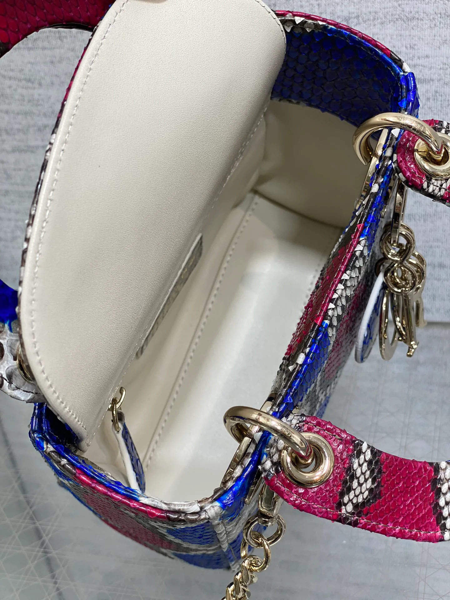 Классические Сумки Женские Christian Dior 11581742