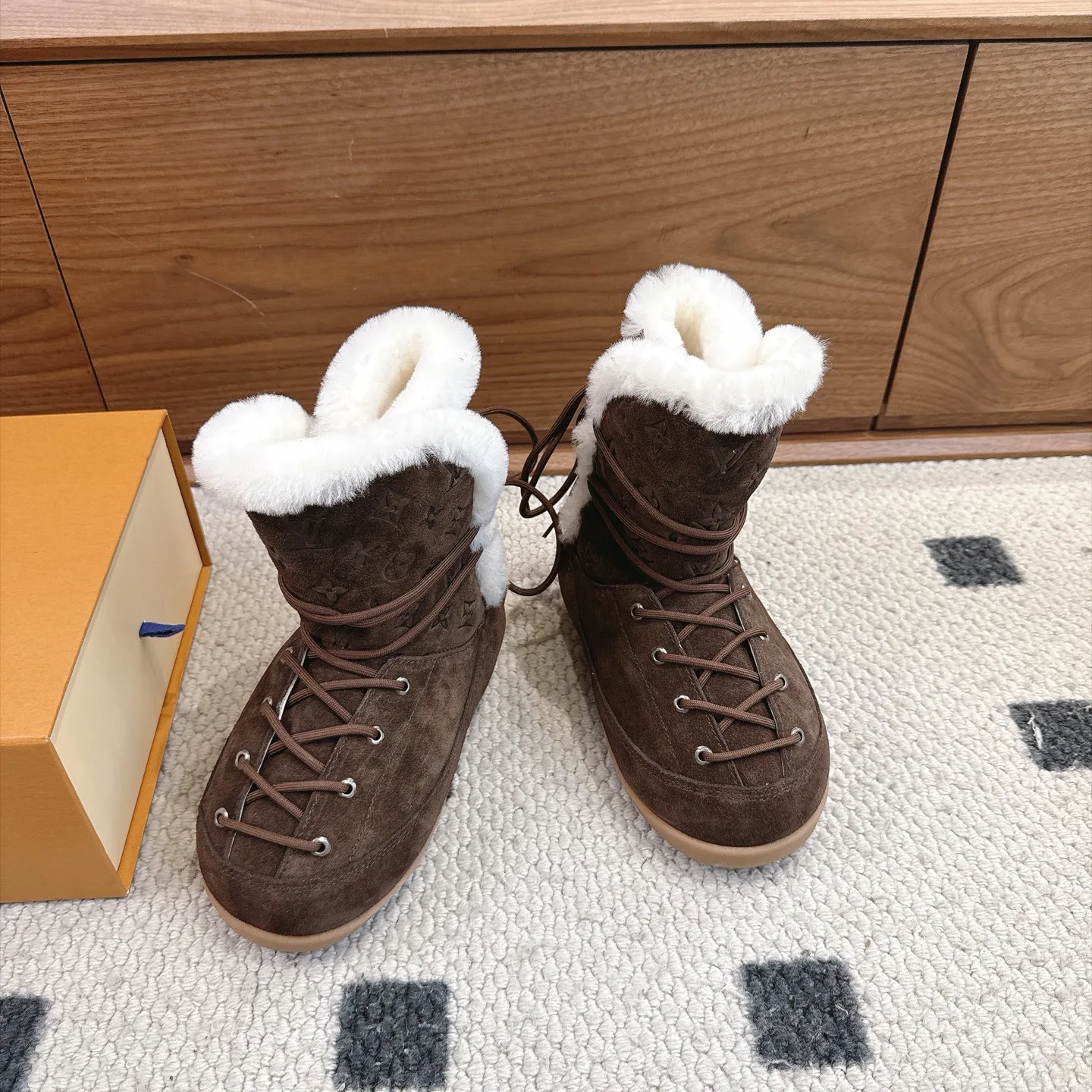 Угги Женские Louis Vuitton 18613783