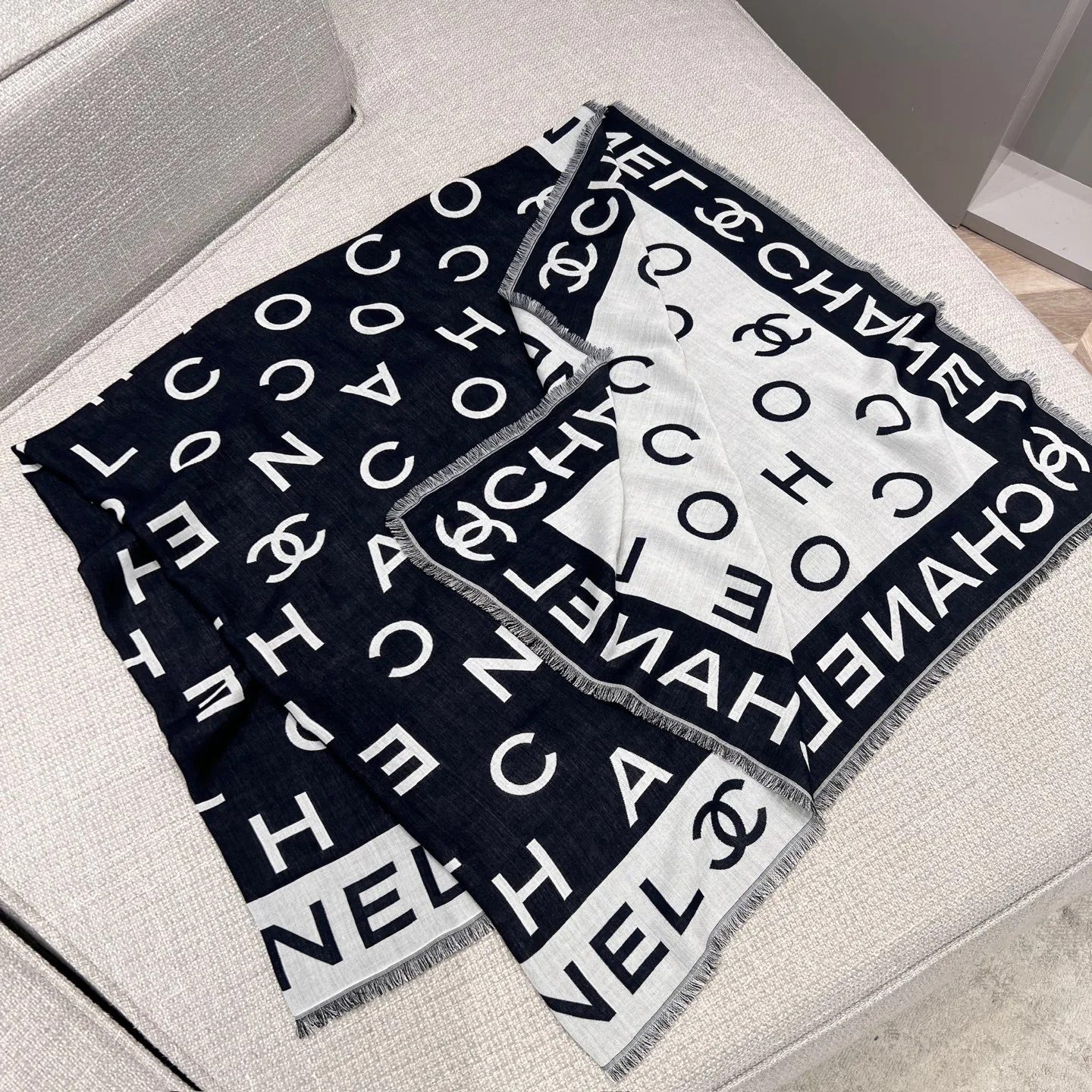 Шарфы Chanel 3862484