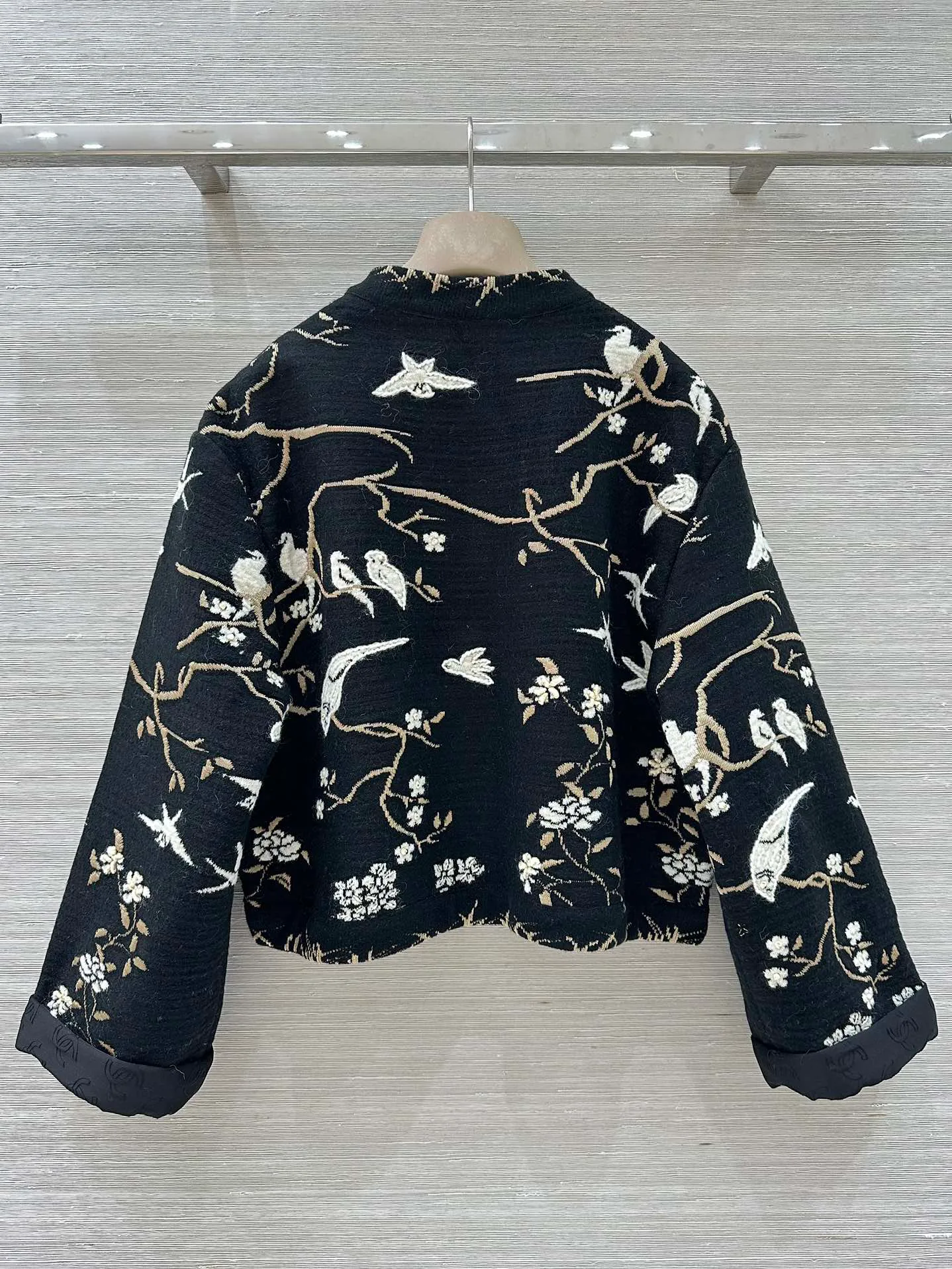 Куртки И Пуховики Женские Chanel 580915