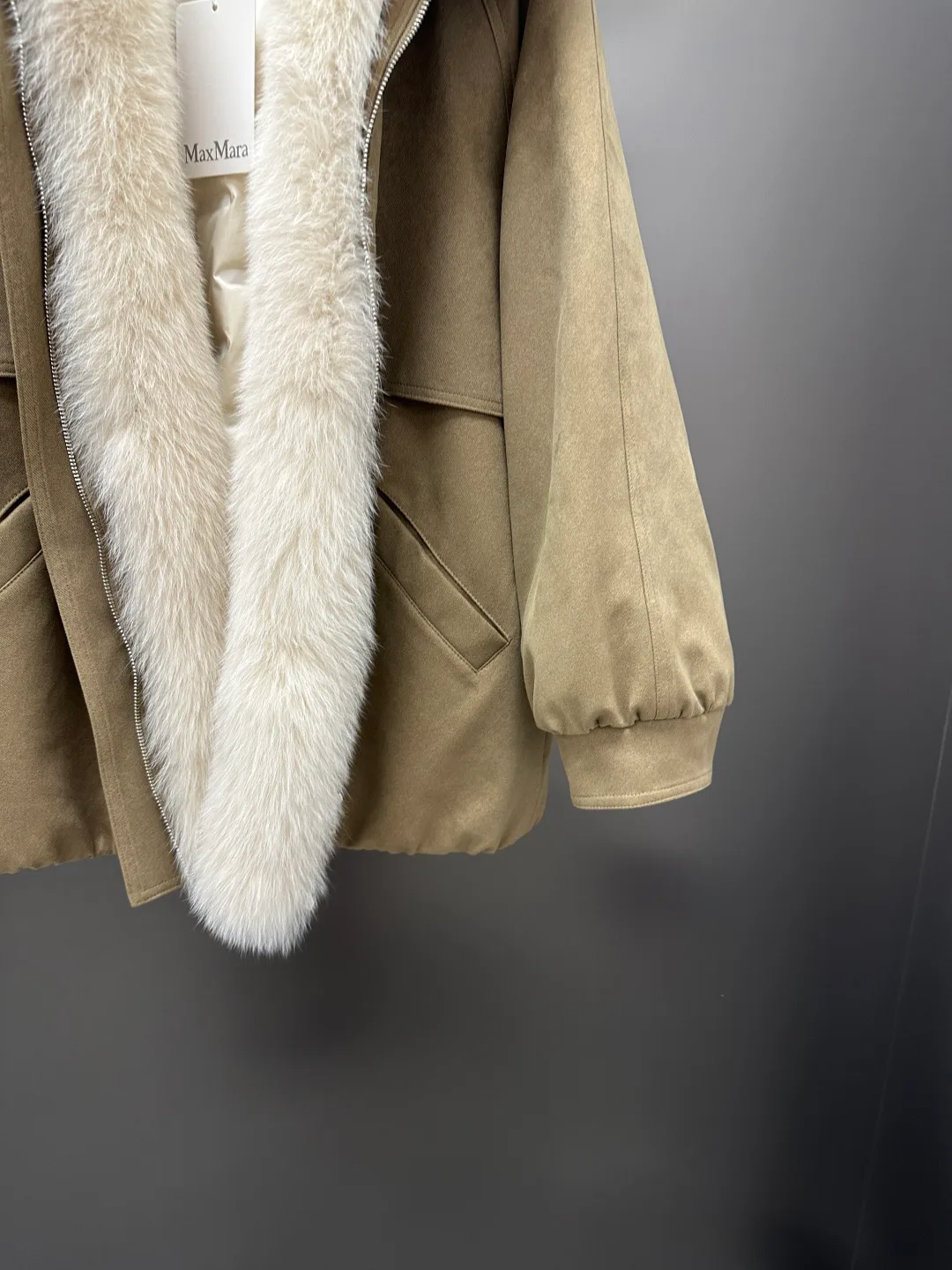 Куртки И Пуховики Женские Max Mara 18702423