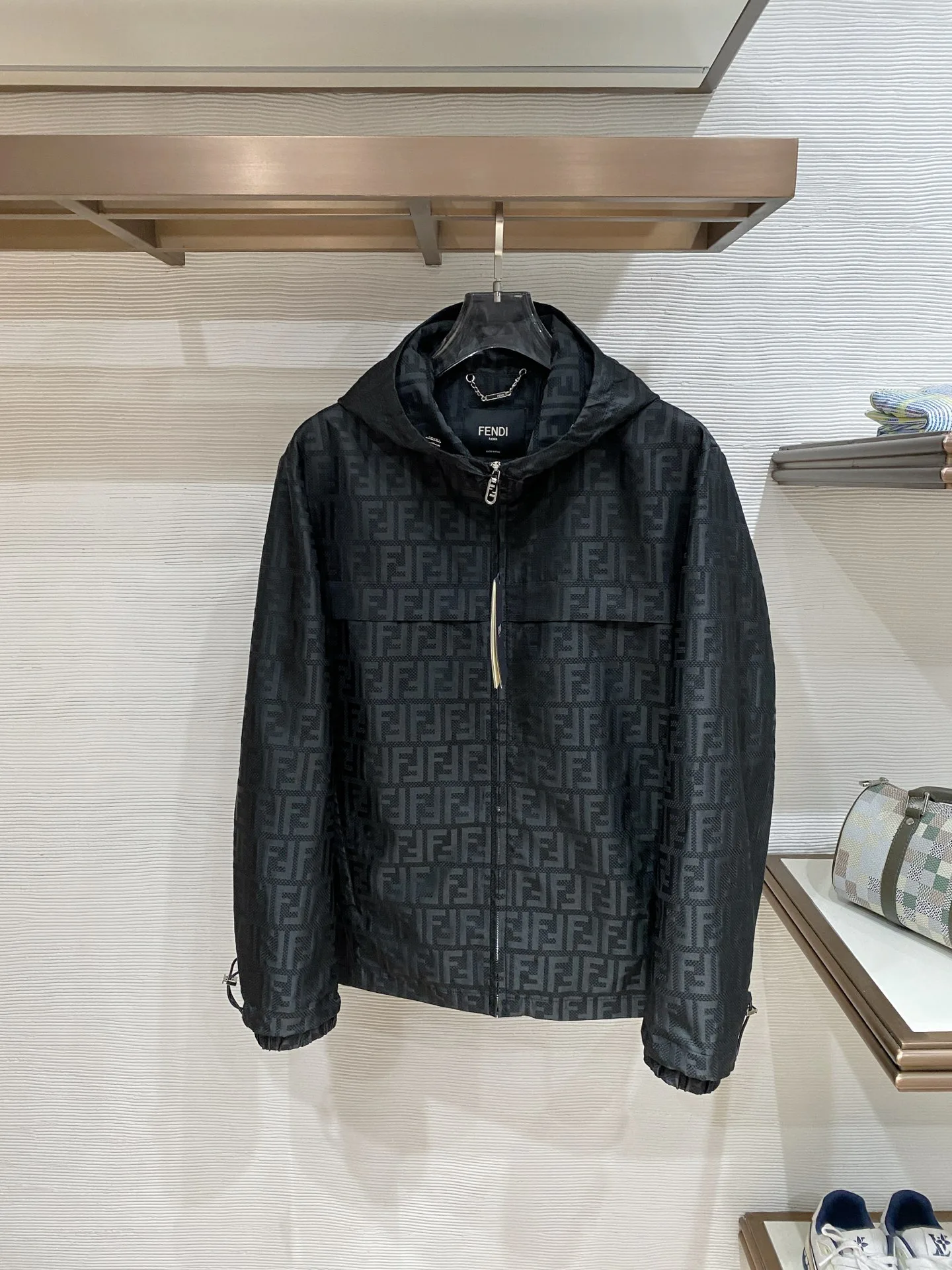 Куртки И Пуховики Мужские Fendi 4765073