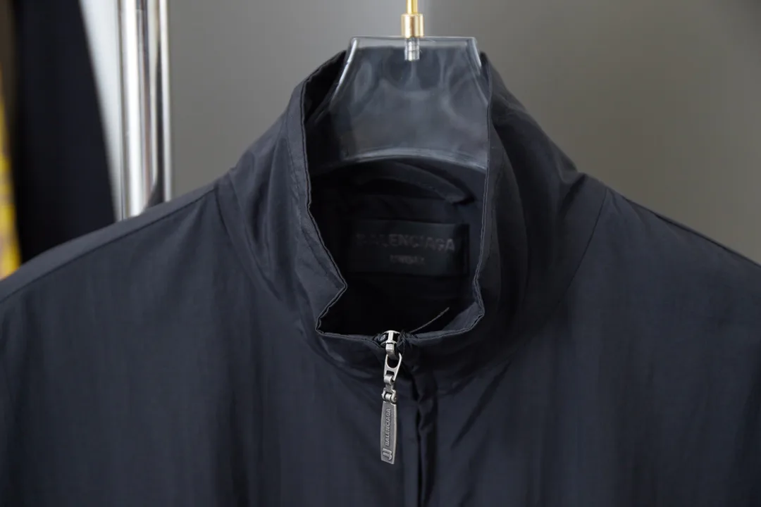 Куртки Женские Balenciaga Куртки Женские Balenciaga