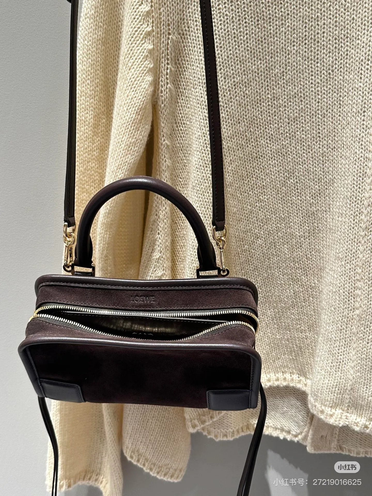 Классические Сумки Женские Loewe 11892158