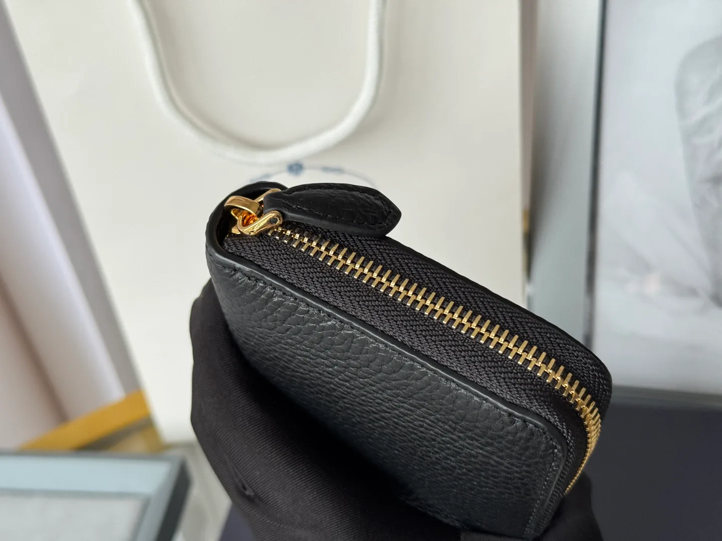 Клатчи Женские Prada 18000077