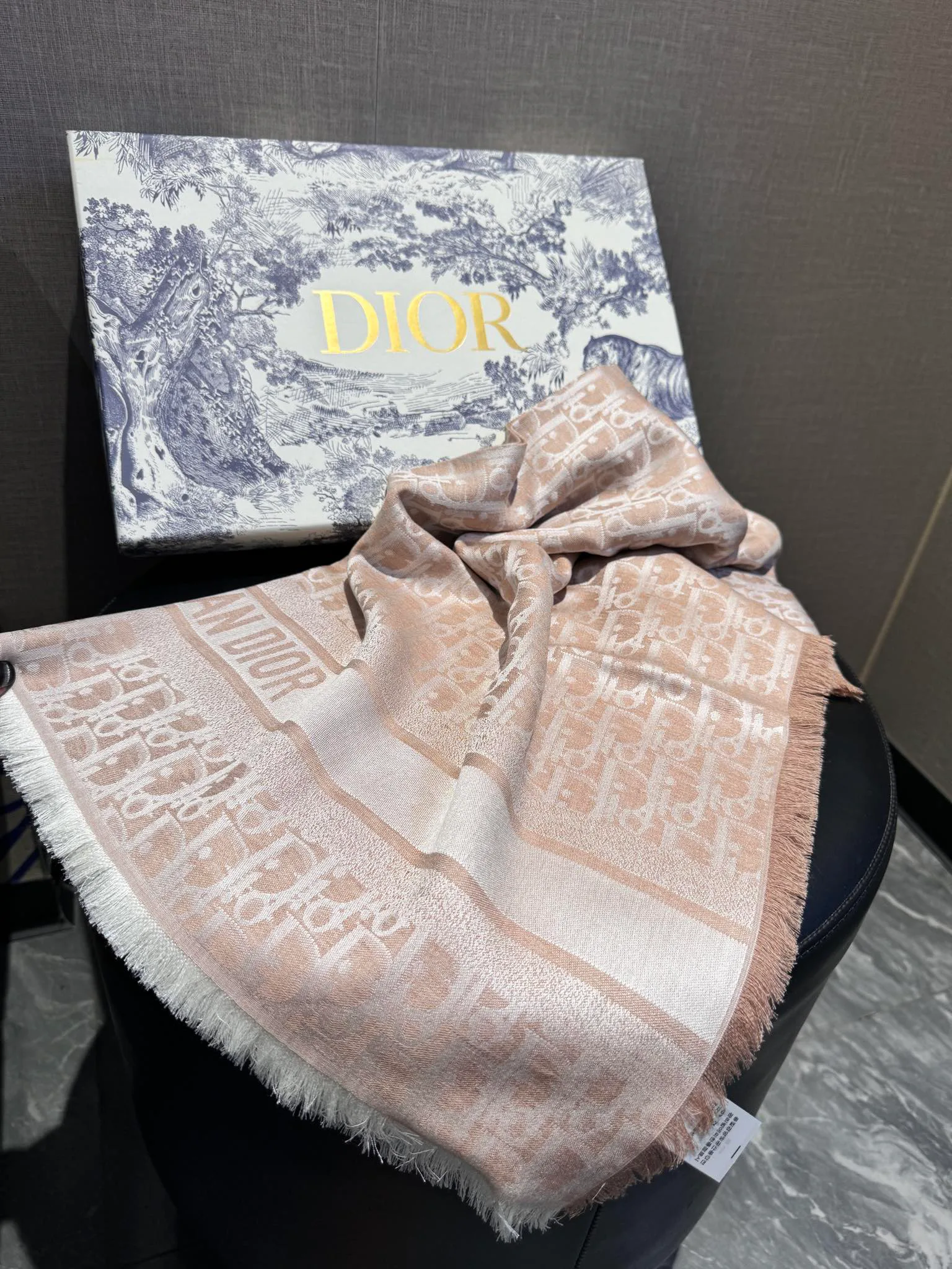 Шарфы Christian Dior 18627376