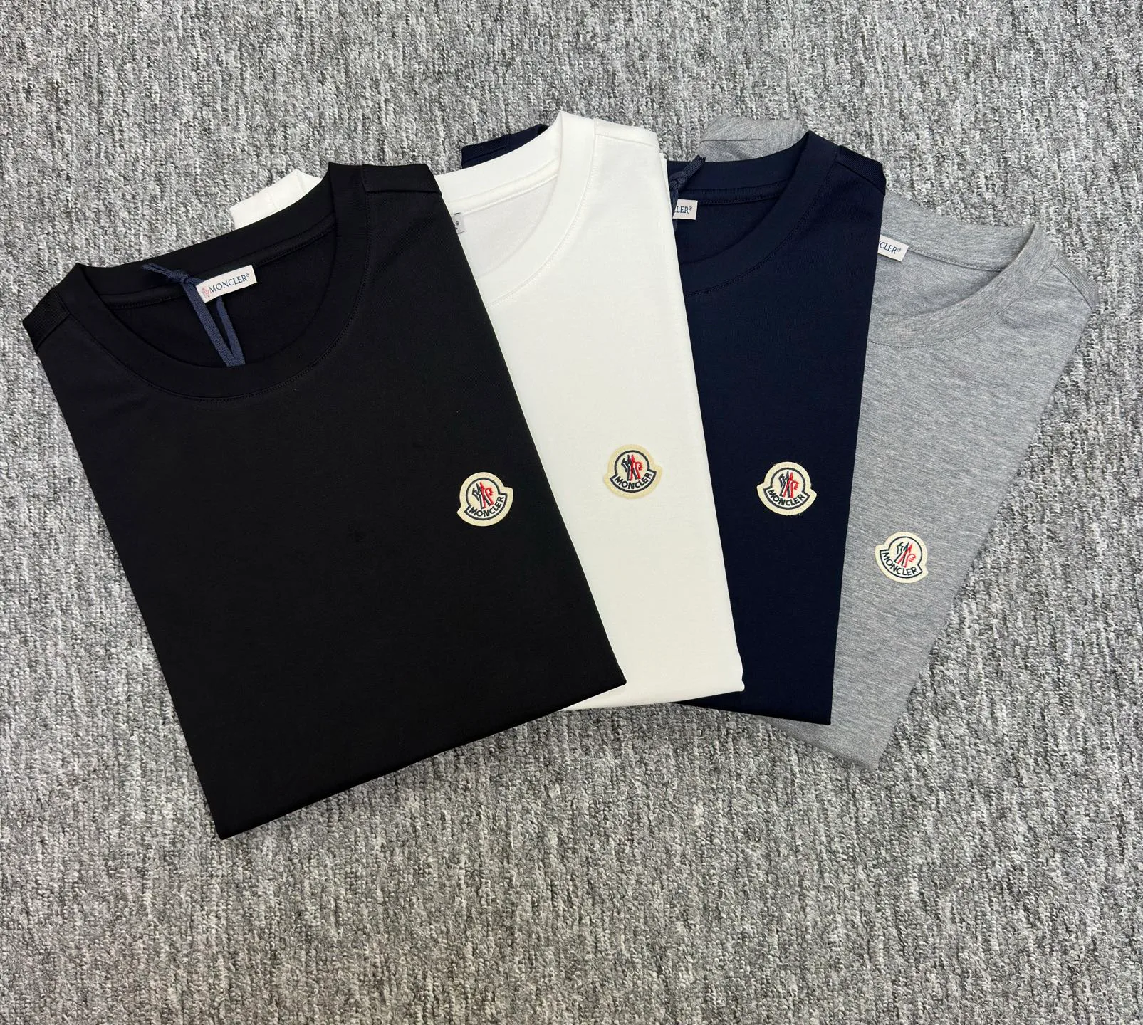 Футболки Женские Moncler 1884848