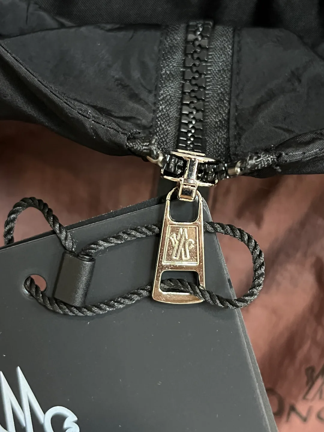 Куртки И Пуховики Мужские Moncler 11000527