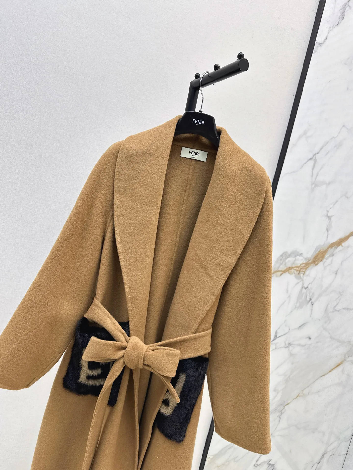 Пальто Женские Fendi 18253116