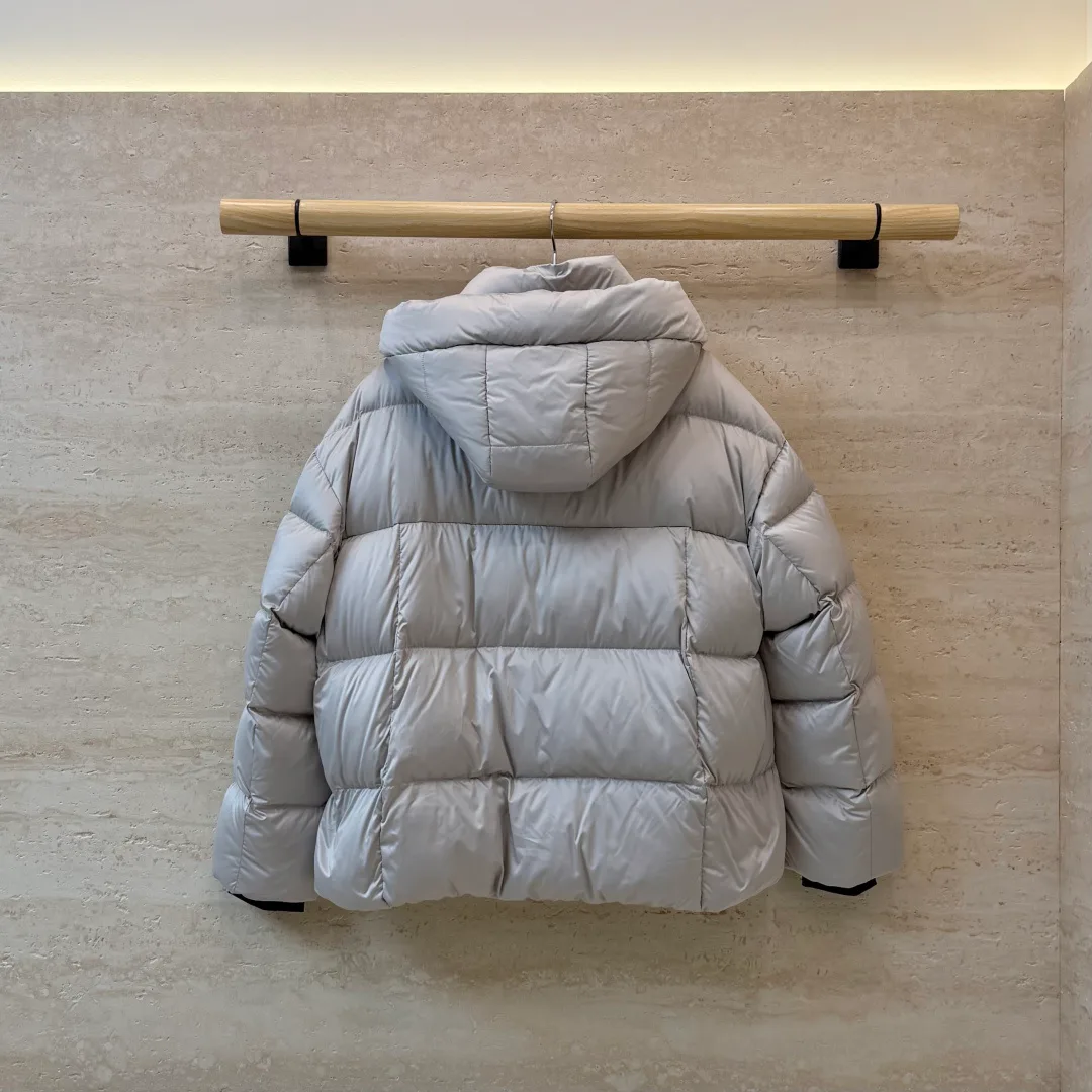 Куртки И Пуховики Женские Prada 18226355
