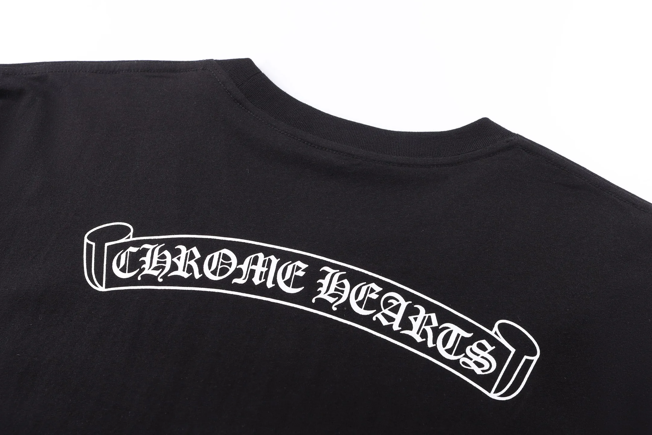 Футболки Женские Chrome Hearts 11309111