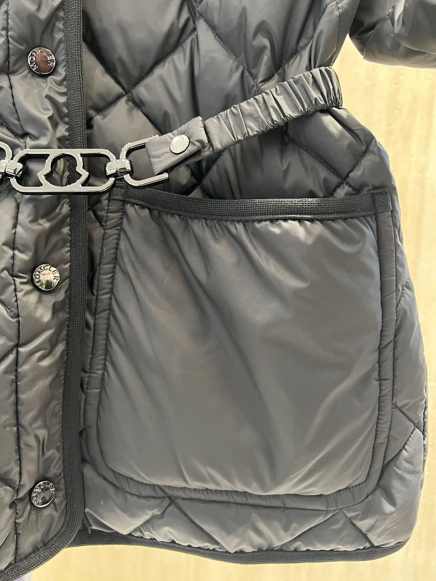 Куртки И Пуховики Мужские Moncler 18231458