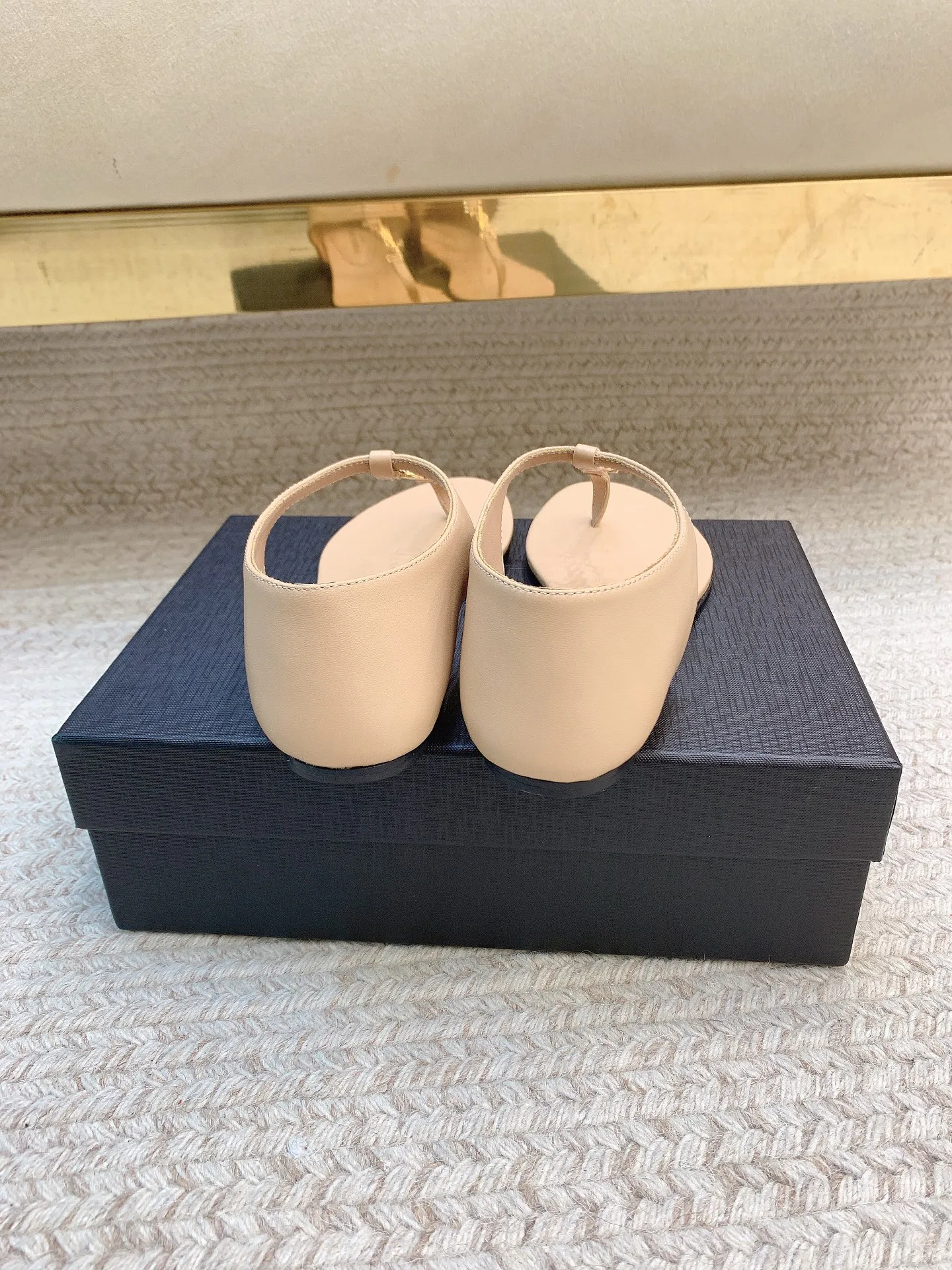 Сандалии Женские Saint Laurent 23865