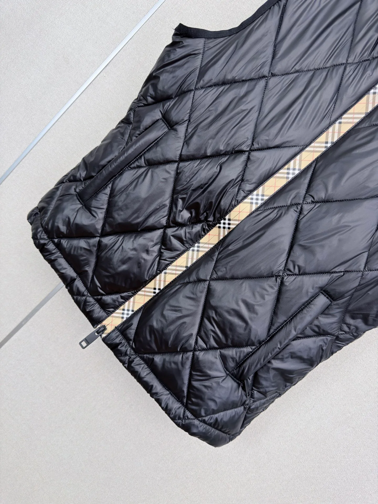 Жилеты Женские Burberry 18839030