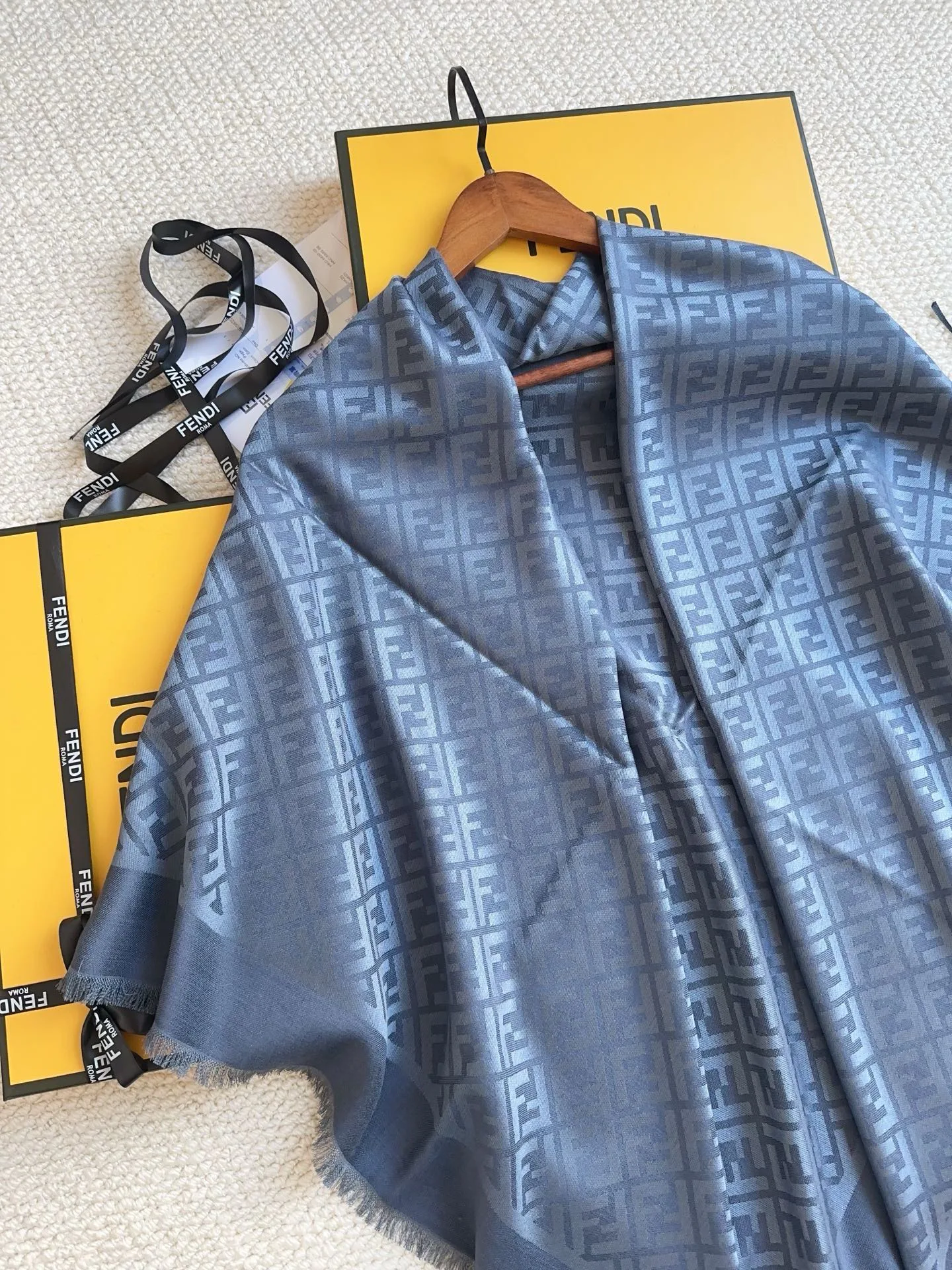 Шарфы Fendi 17864096