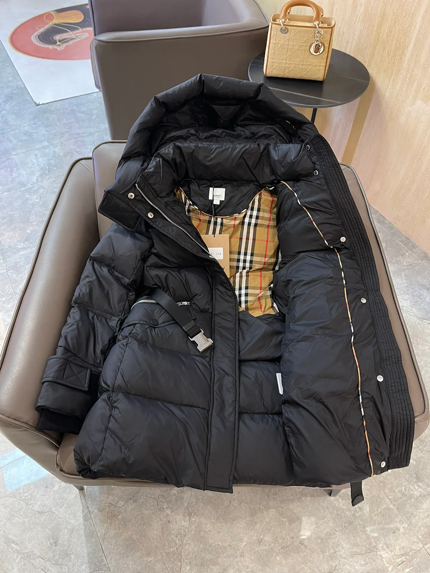 Куртки И Пуховики Женские Burberry 243907