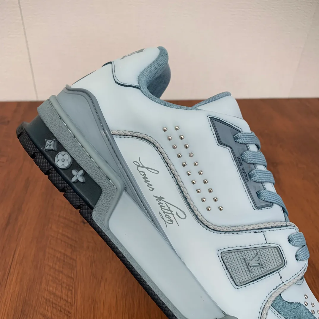 Кроссовки Женские Louis Vuitton 9814284