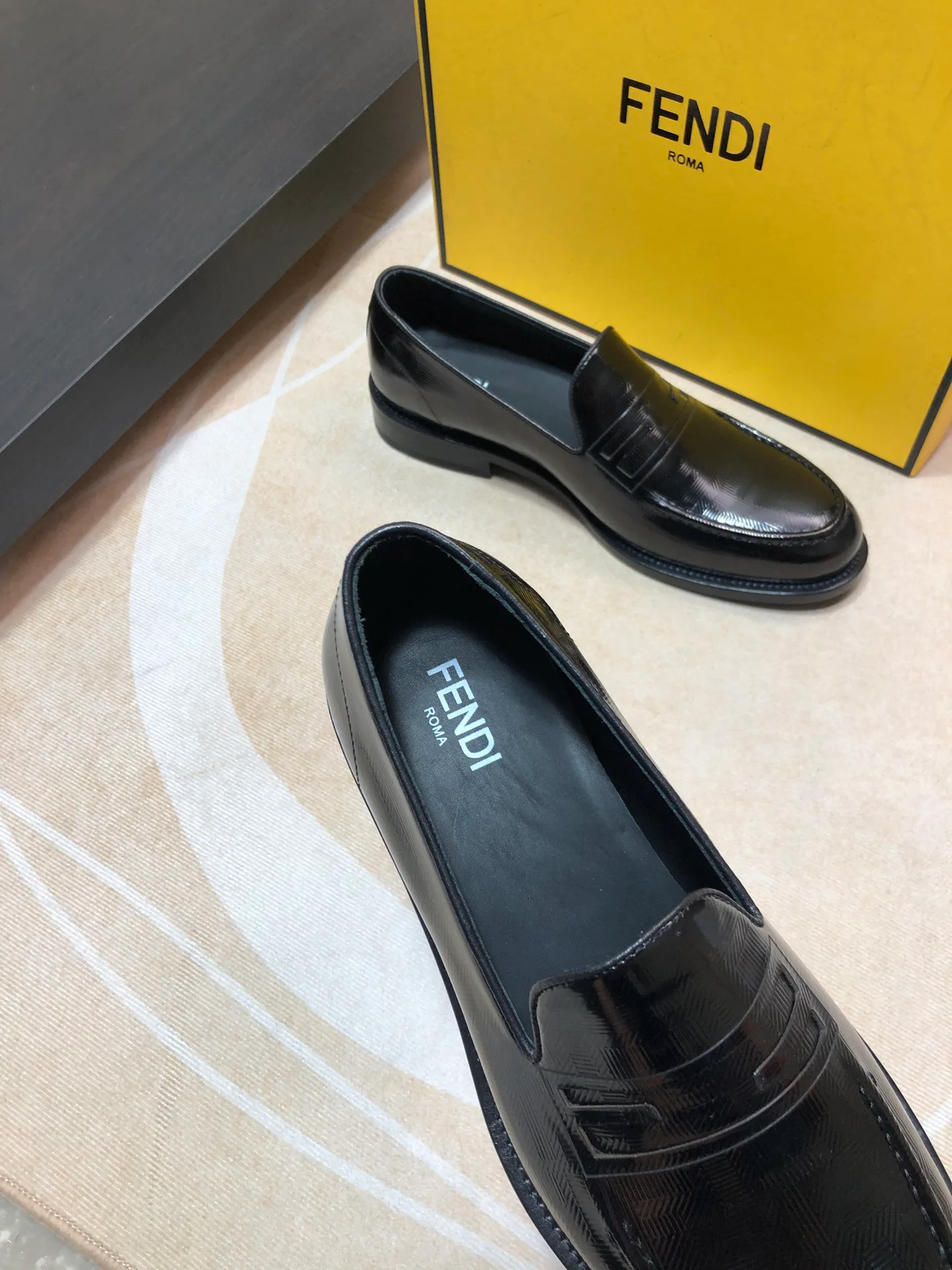 Лоферы Мужские Fendi 33601