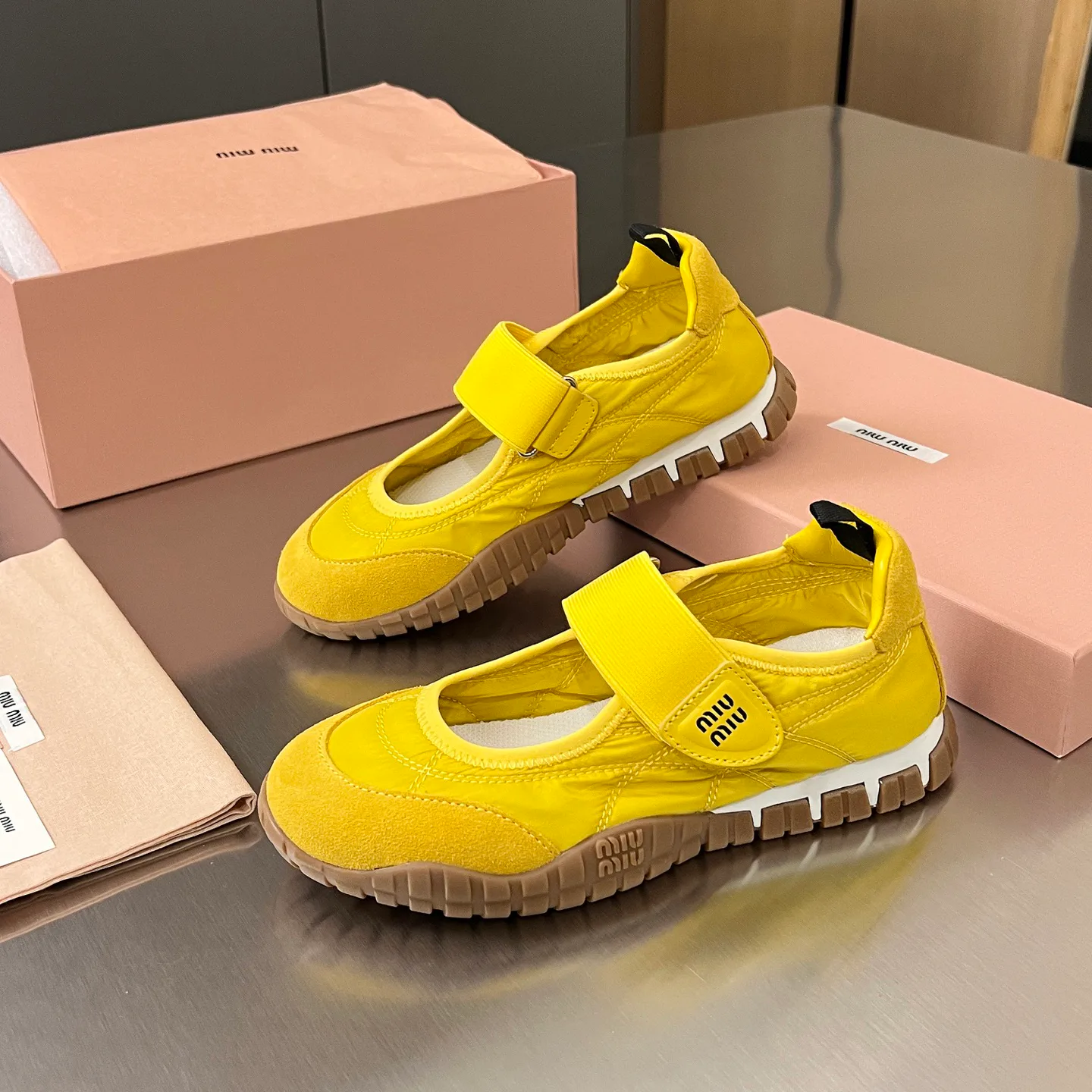 Кроссовки Женские Miu Miu 18317