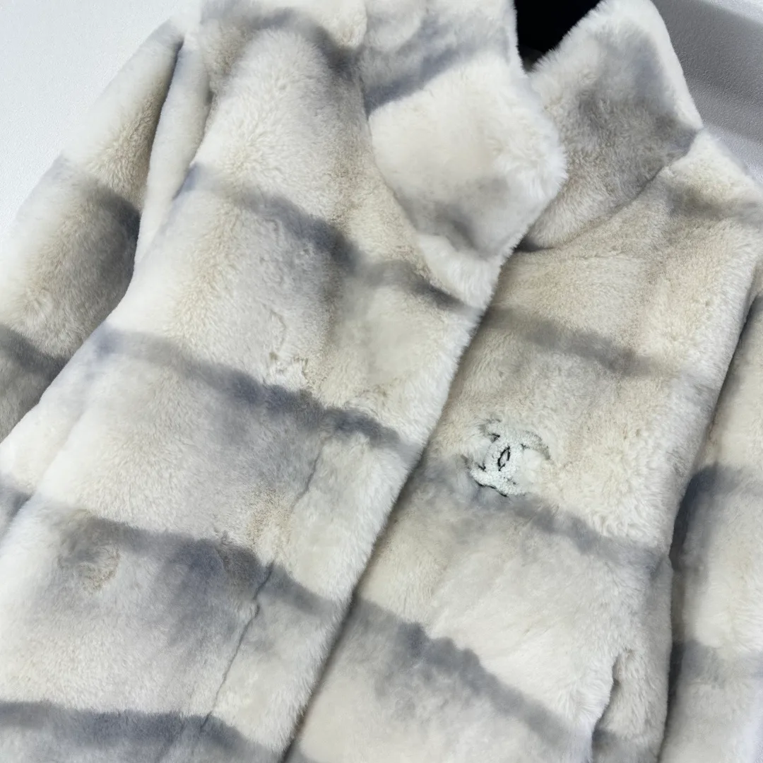 Шубы Женские Chanel 550777