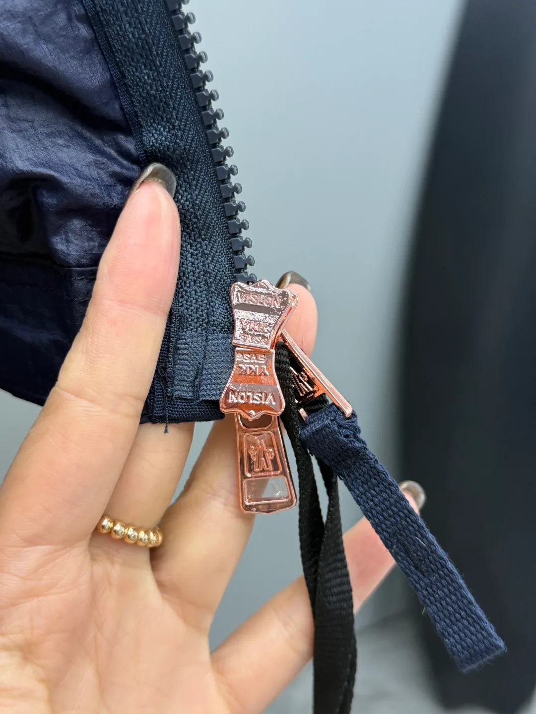 Куртки И Пуховики Женские Moncler 11229765