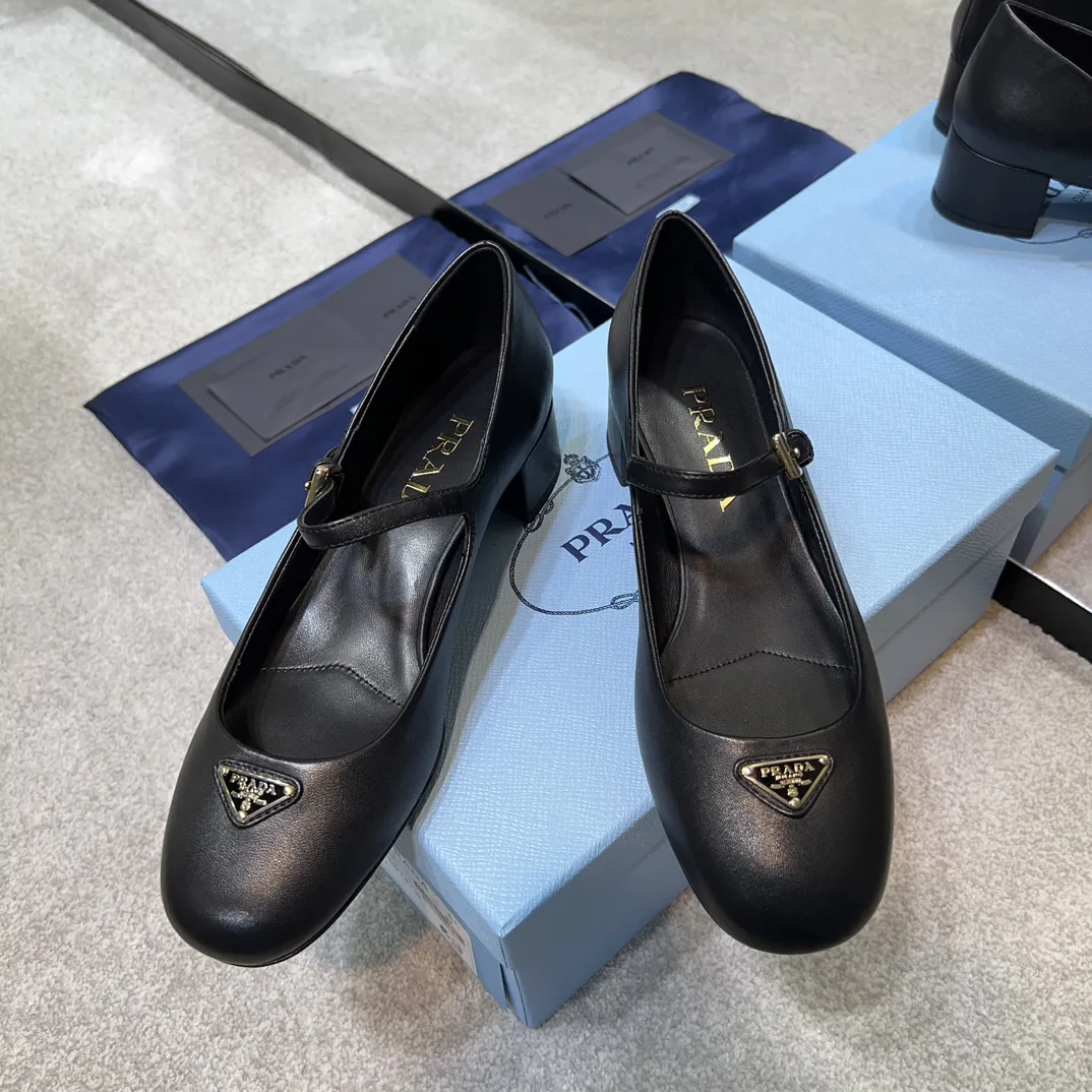 Туфли Женские Prada 11420076