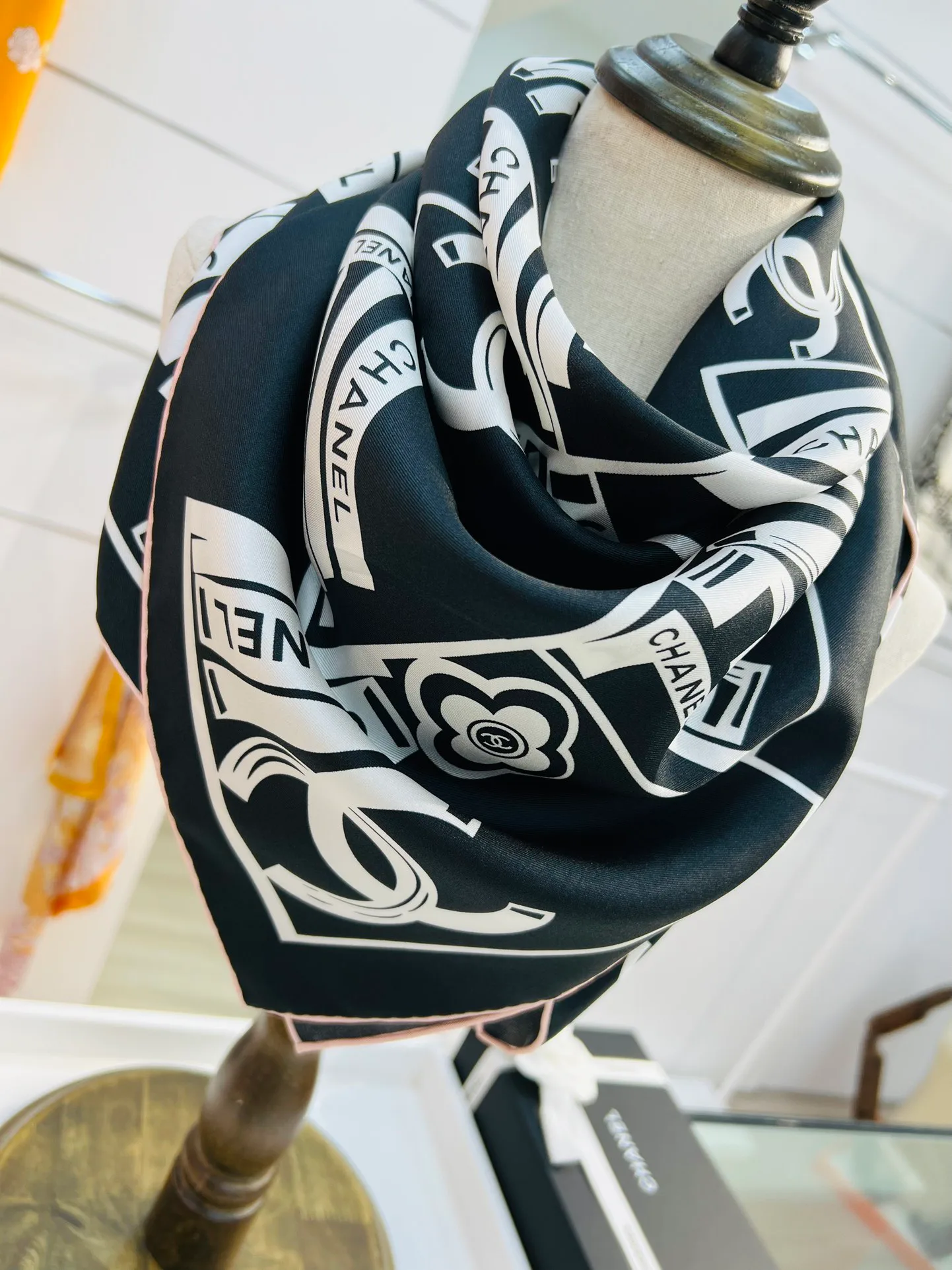 Шарфы Chanel 24431