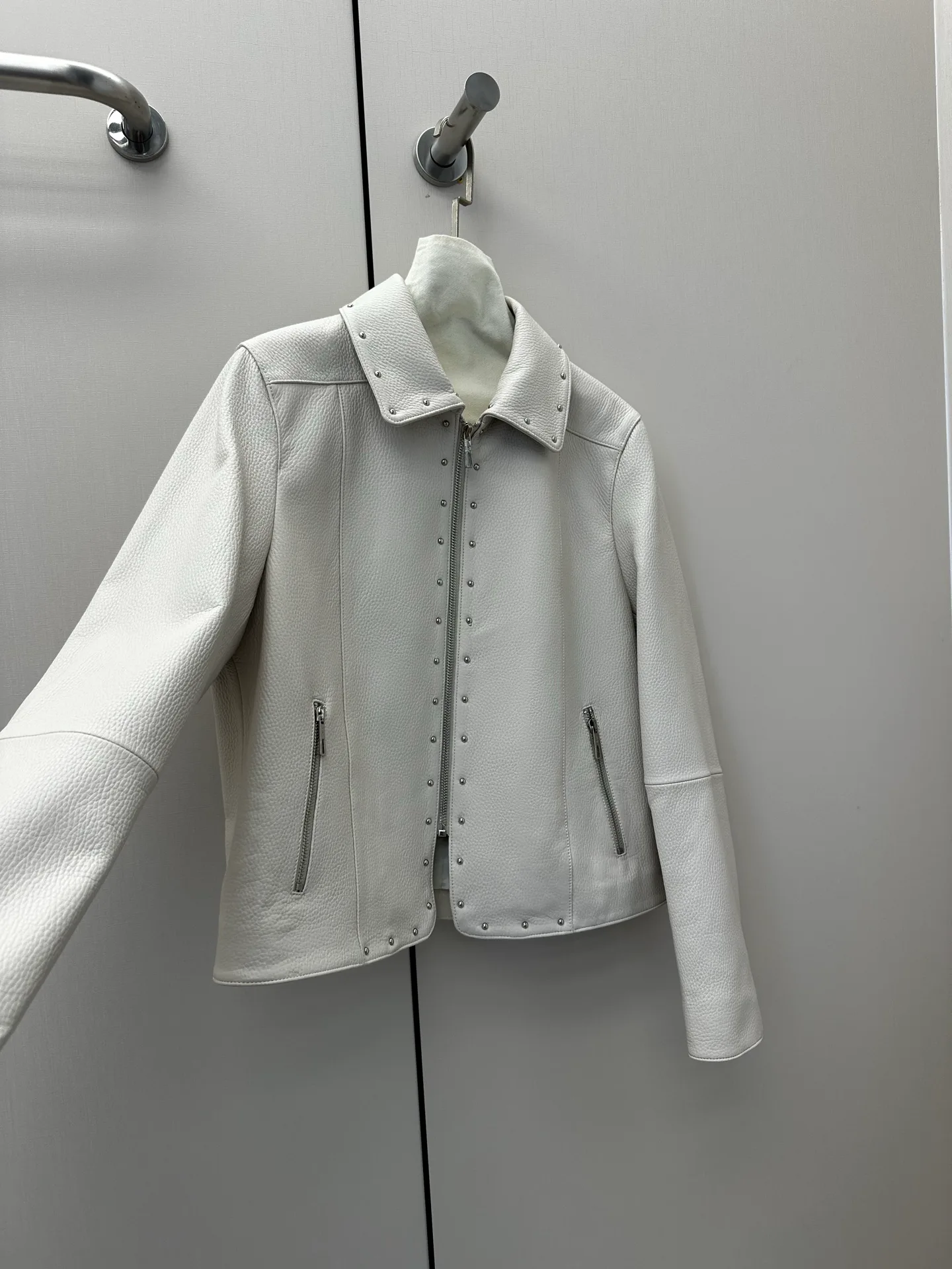 Кожаные Куртки И Дублёнки Женские Hermes 17417259