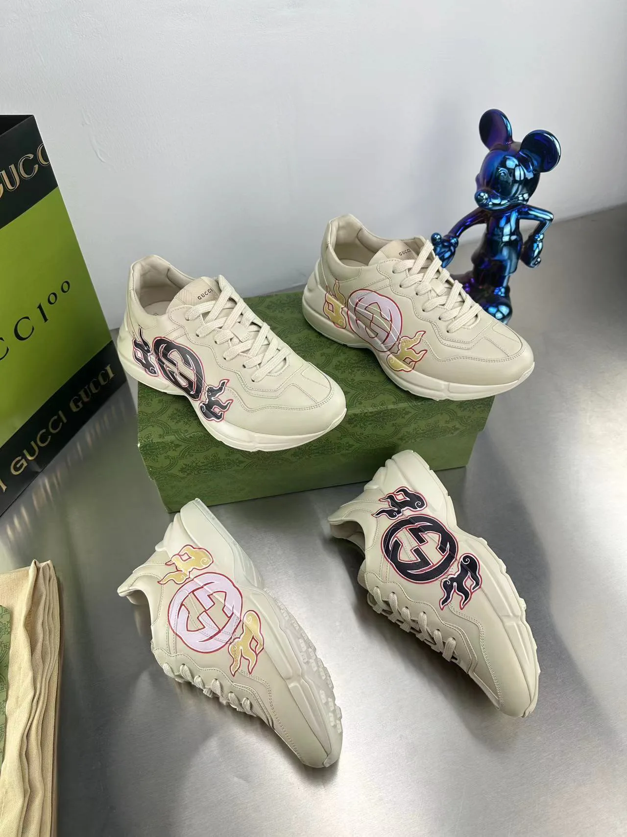 Кроссовки Женские Gucci 4931985