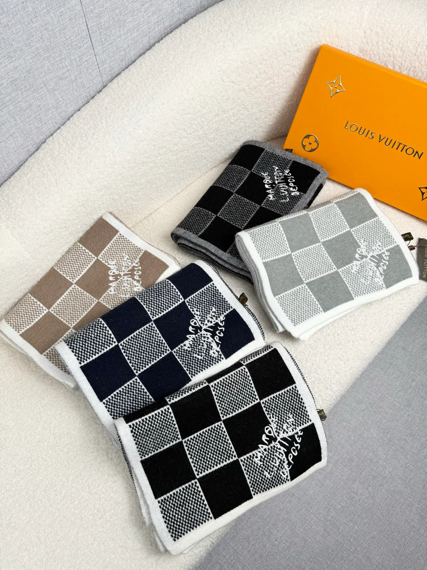 Шарфы Louis Vuitton 205951