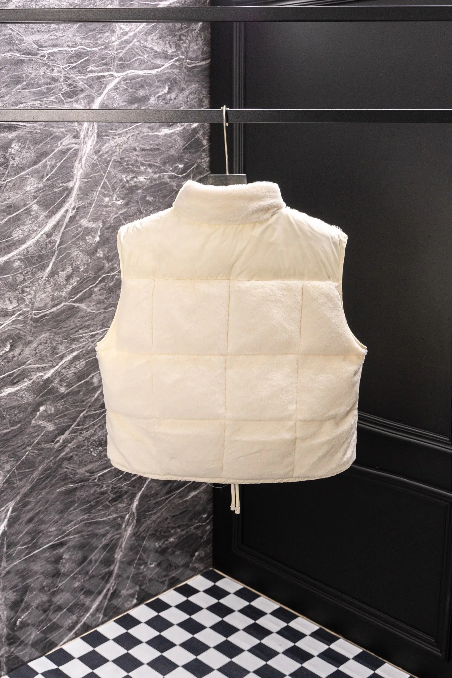 Жилеты Женские Moncler 18507218