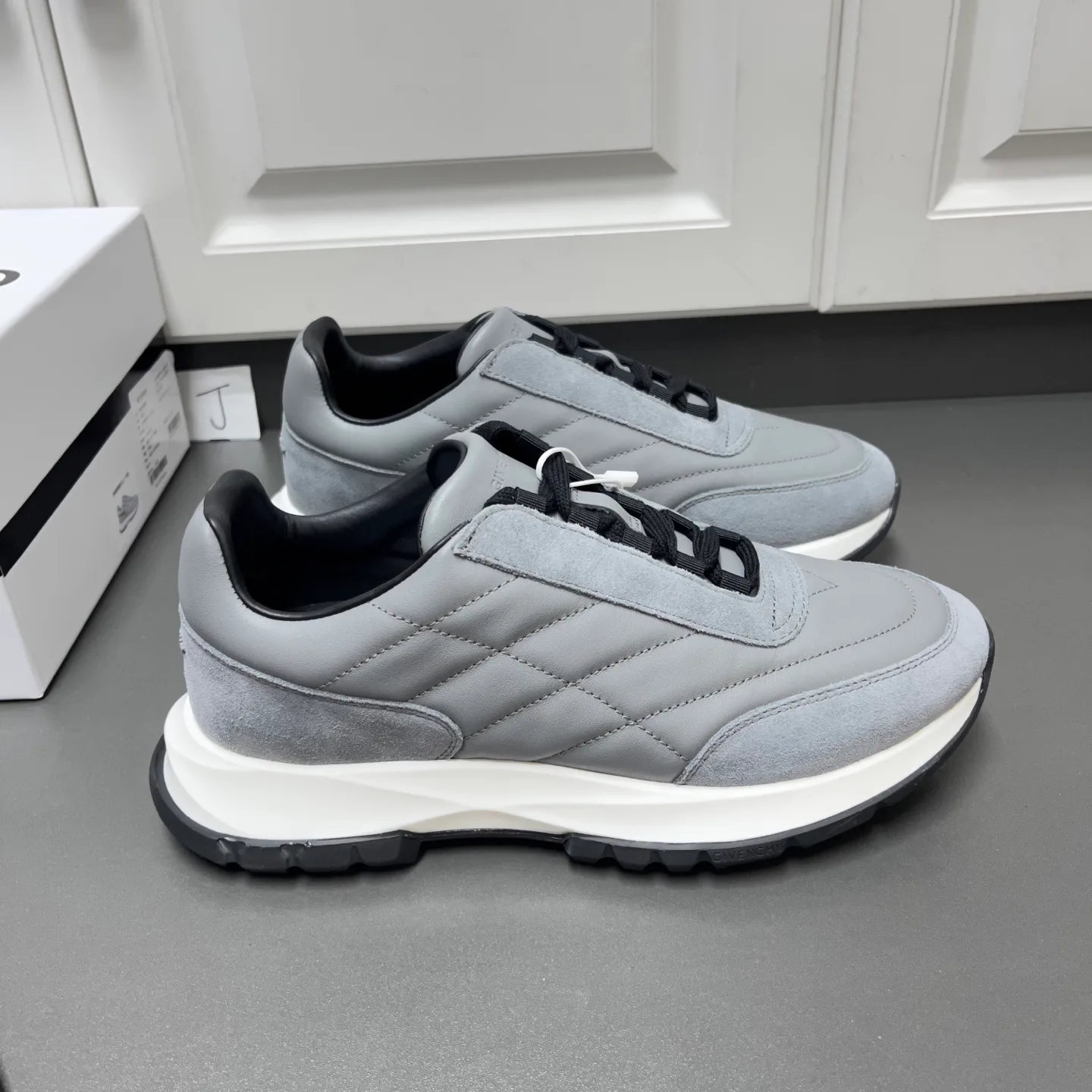 Кроссовки Мужские Givenchy 2575563