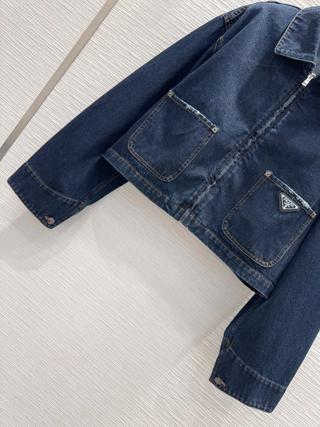 Куртки И Пуховики Женские Prada 18169324