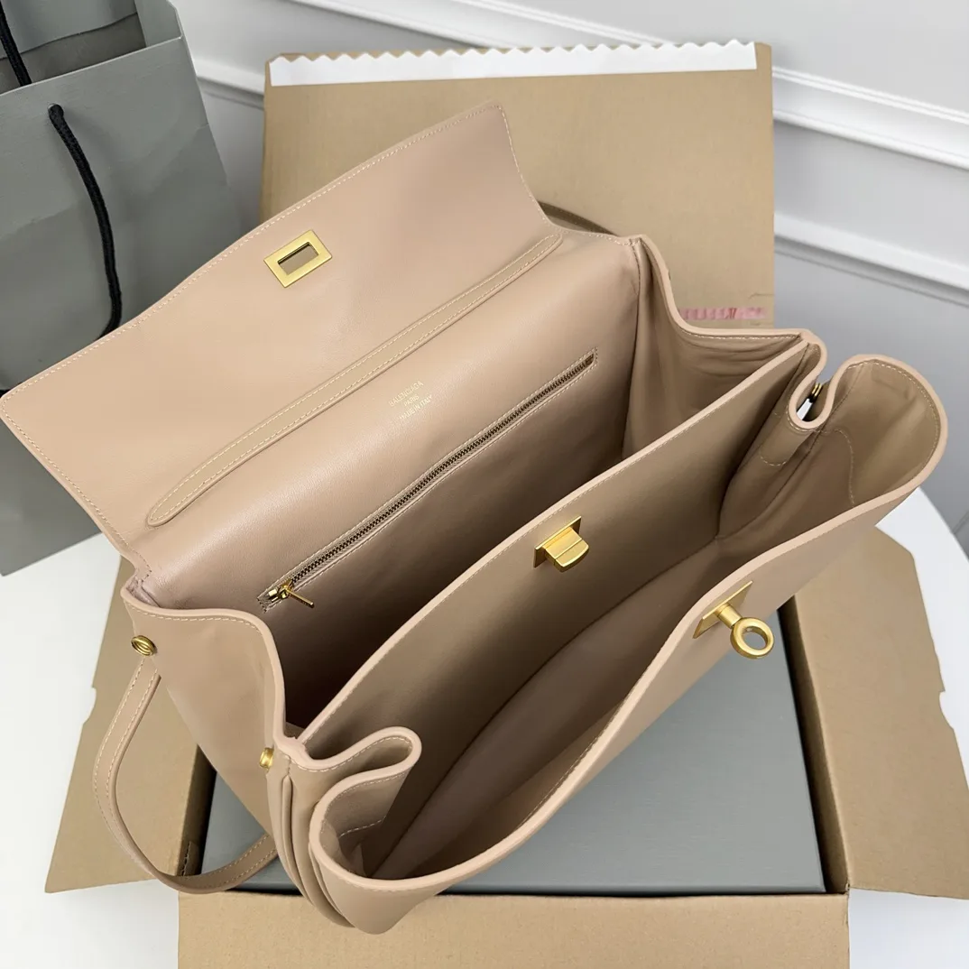 Классические Сумки Женские Balenciaga 11872234
