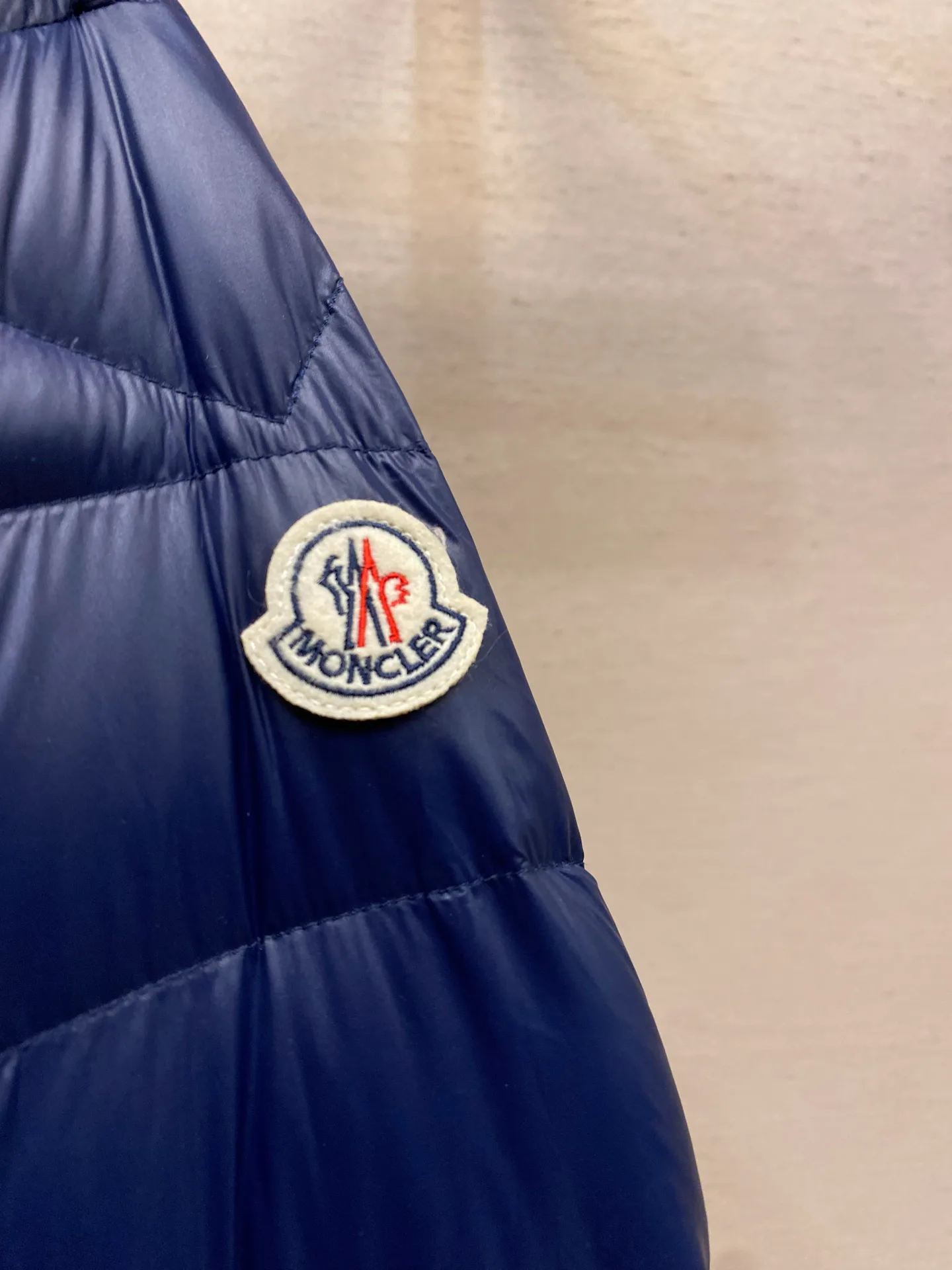 Куртки И Пуховики Мужские Moncler 915460