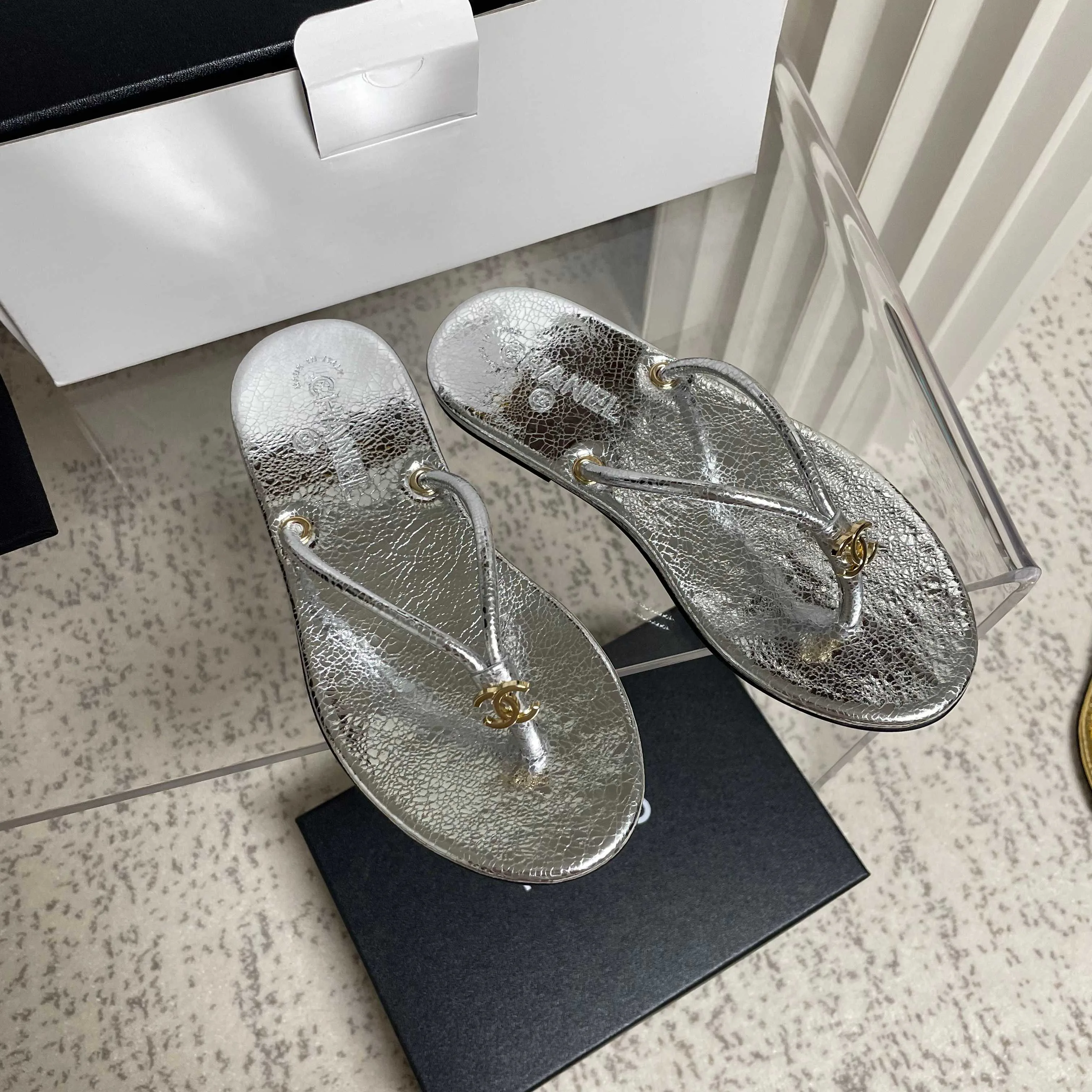 Шлепанцы Женские Chanel 11893462