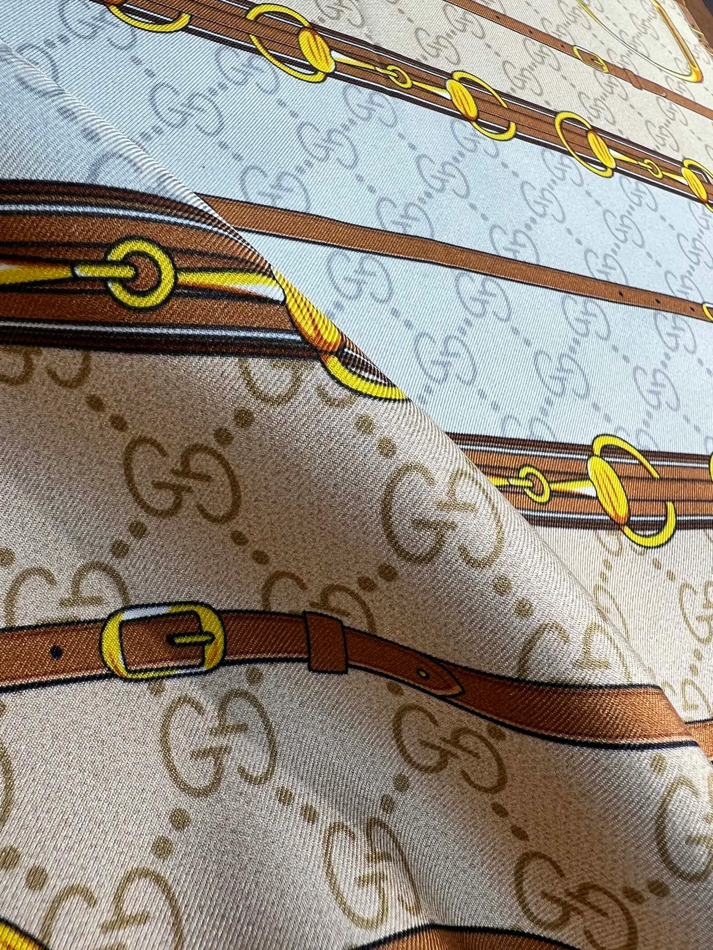 Шарфы Gucci 807740