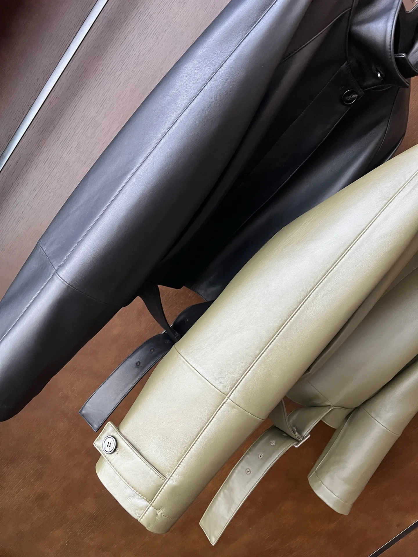 Кожаные Куртки И Дублёнки Женские Loewe 9101753