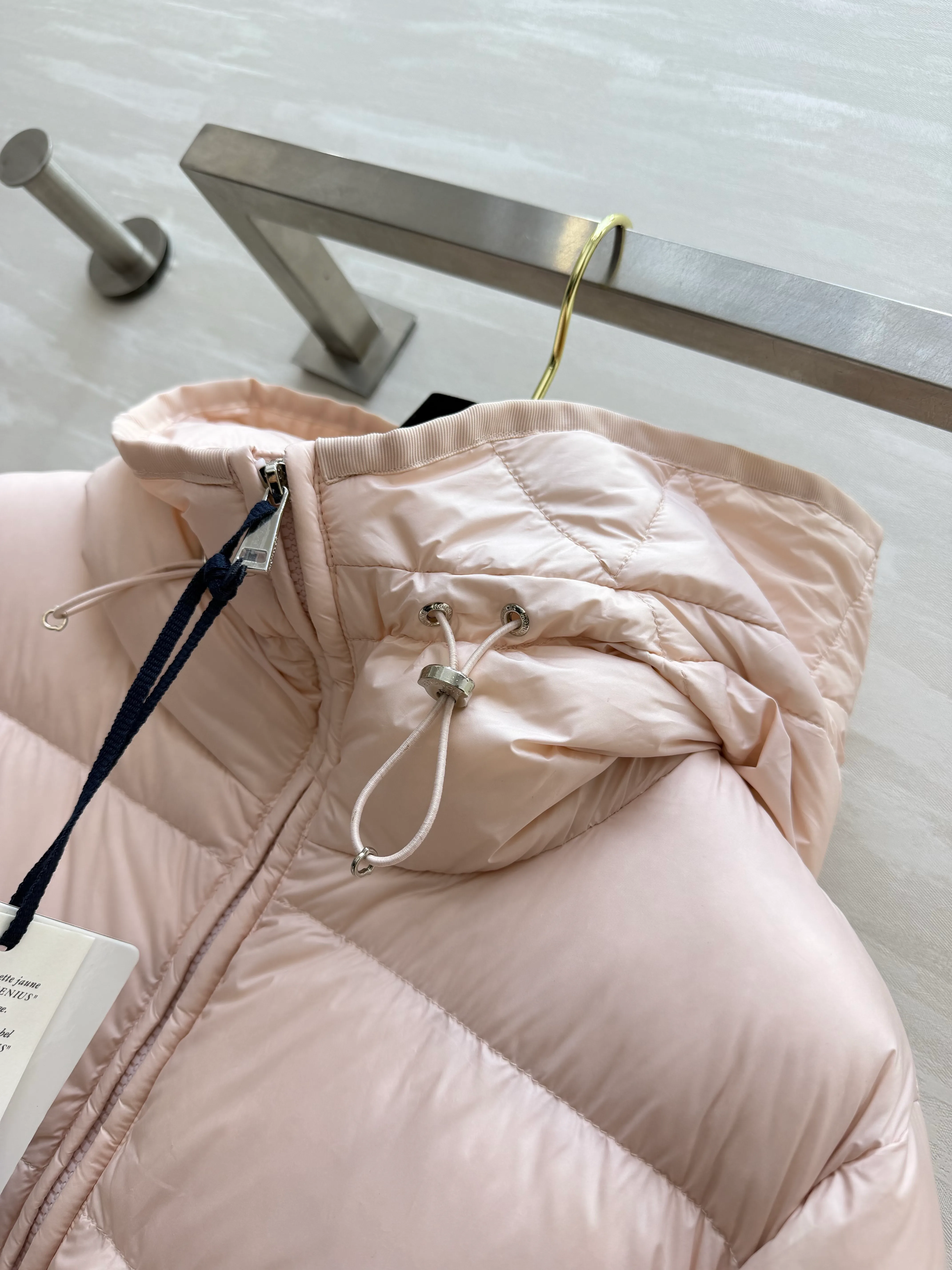 Куртки И Пуховики Женские Moncler 19018539