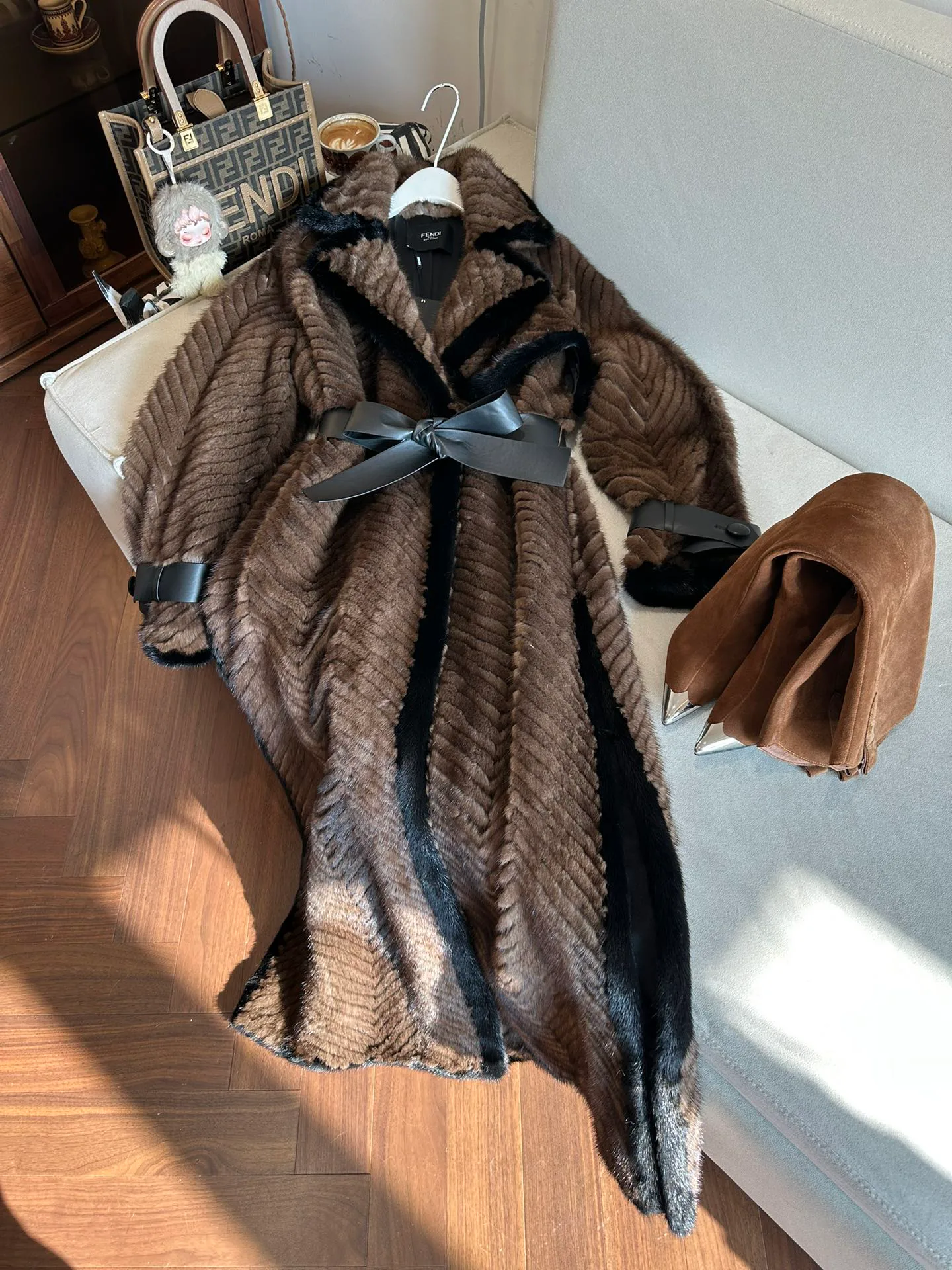 Шубы Женские Fendi 918088