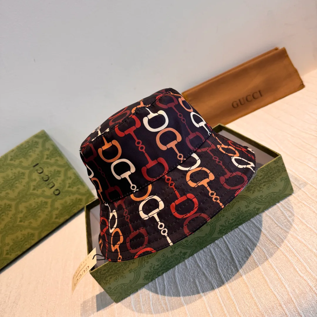 Головные Уборы Gucci 11529716