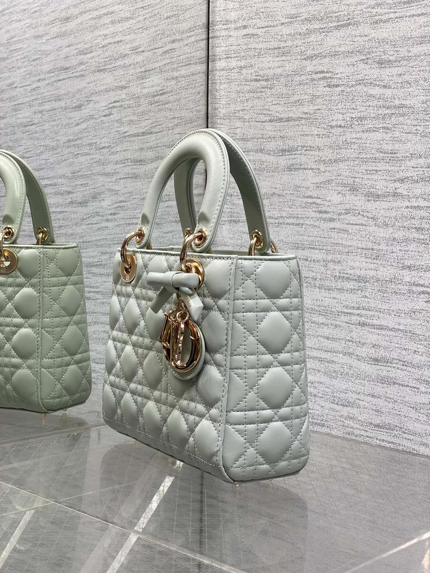 Классические Сумки Женские Christian Dior 11685087