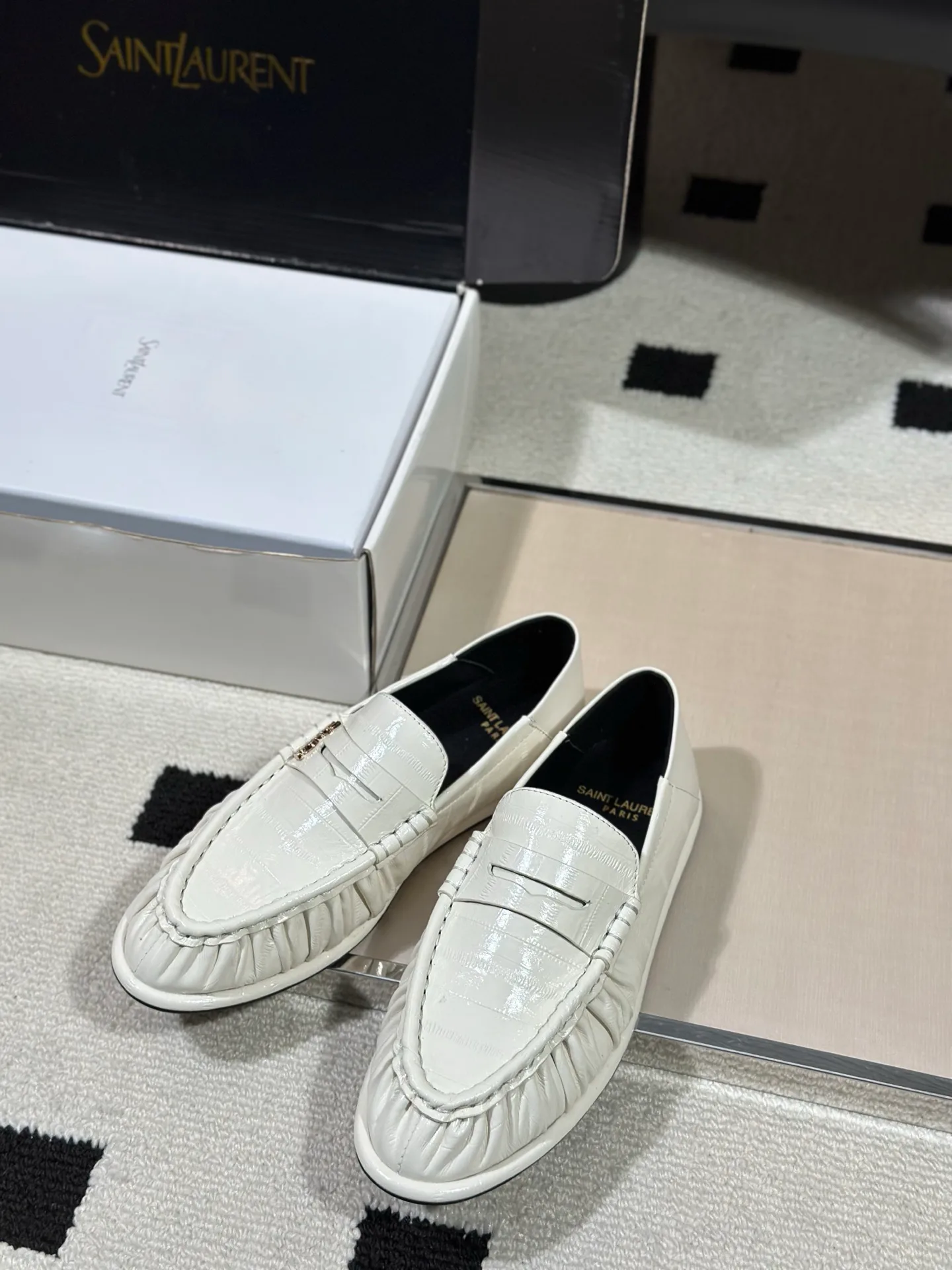 Лоферы И Мокасины Женские Saint Laurent 18041754