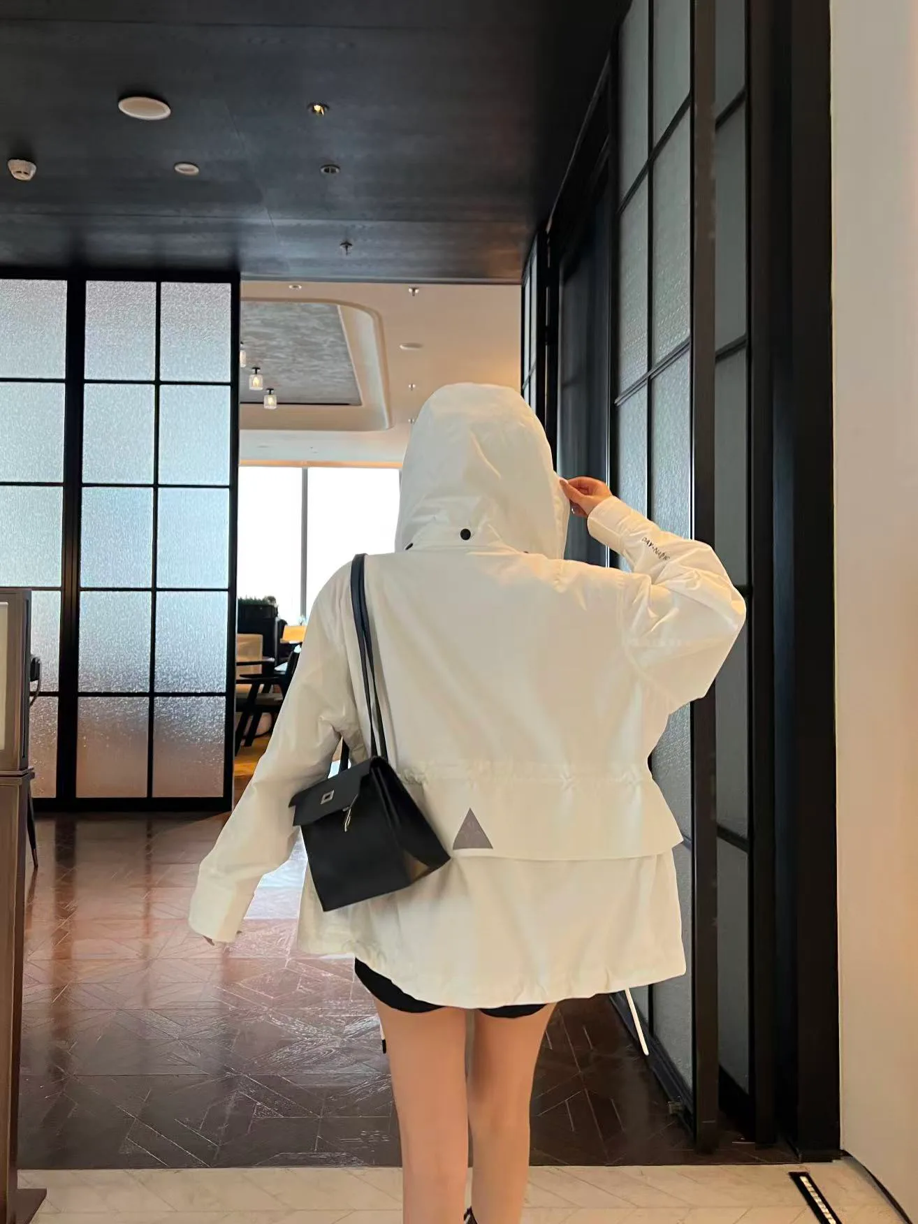 Куртки И Пуховики Женские Moncler 10777568