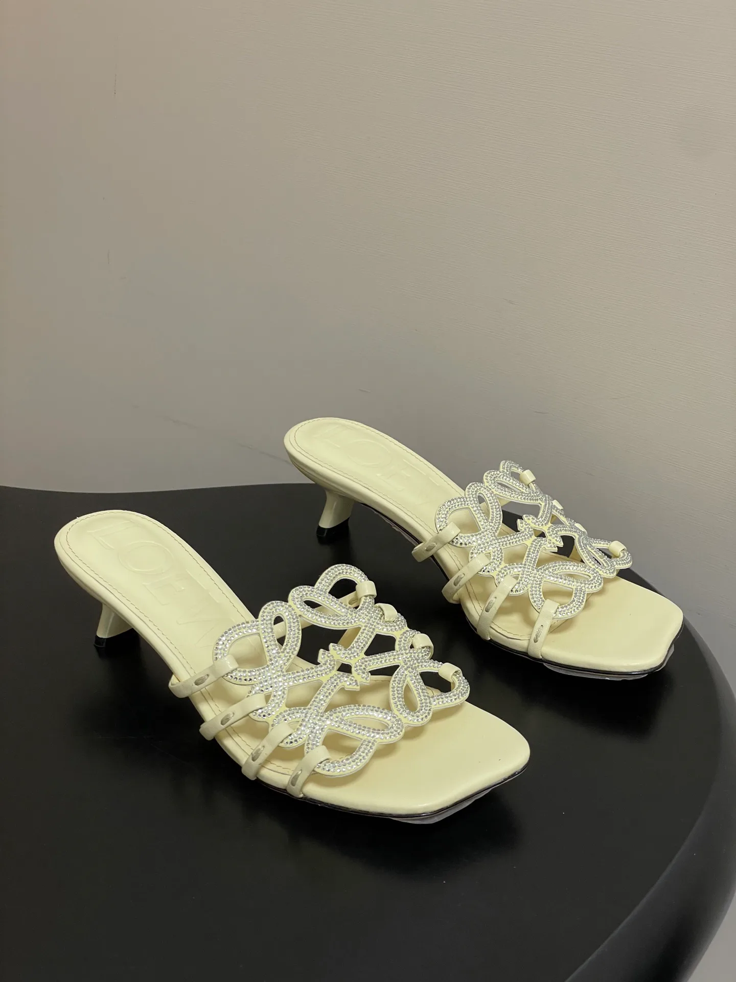 Босоножки Женские Loewe 11464058