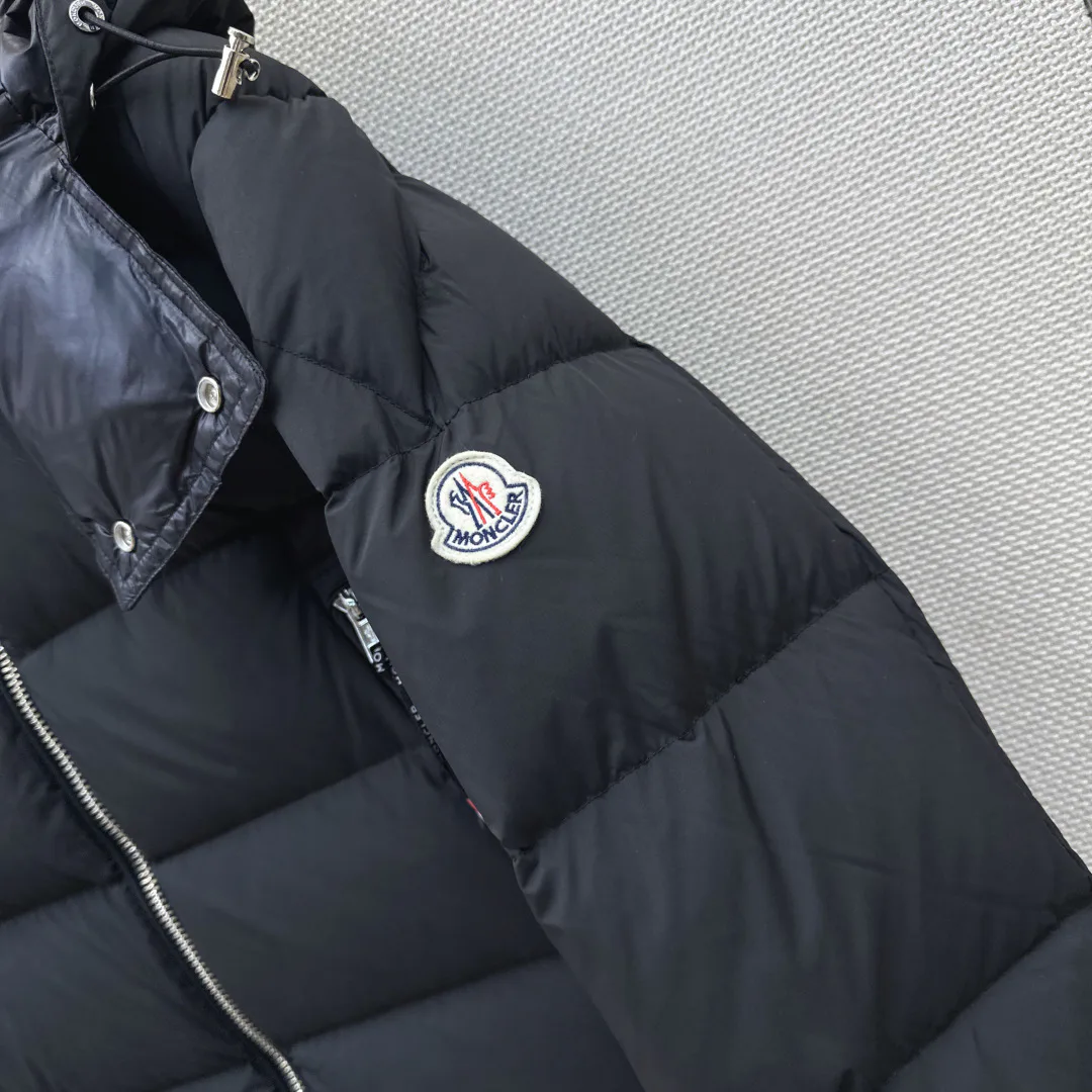 Куртки И Пуховики Женские Moncler 18489458