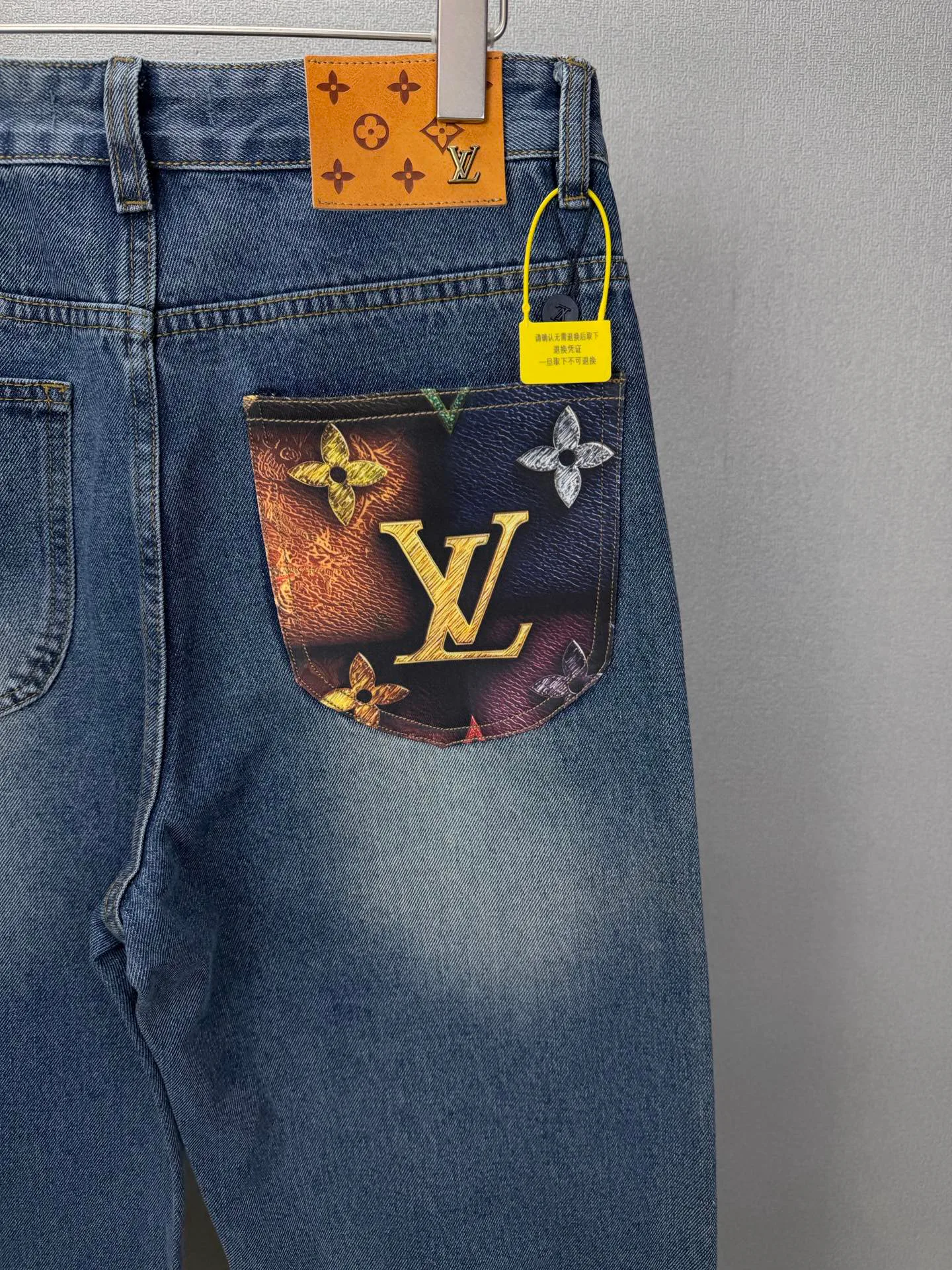 Джинсы Женские Louis Vuitton 19775324