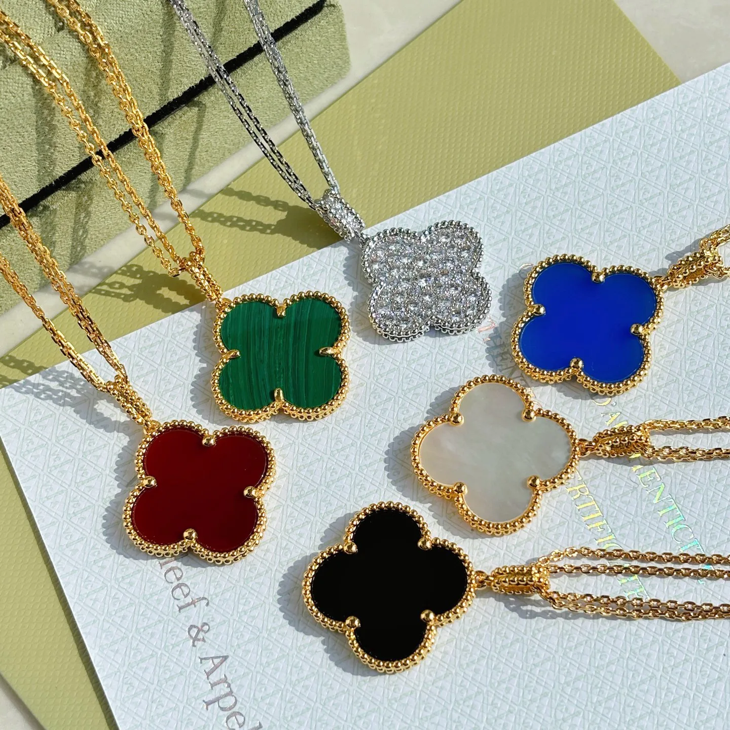 Бижутерия Van Cleef & Arpels 5520129