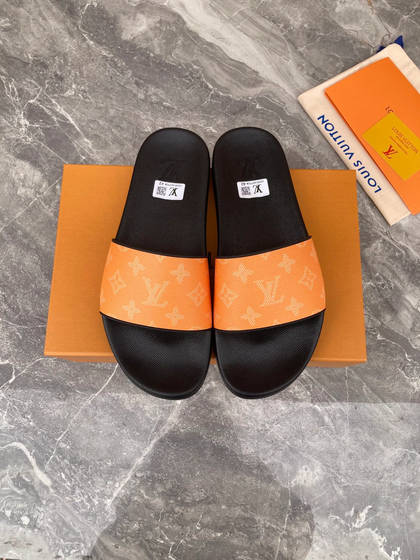 Шлепанцы Женские Louis Vuitton 5879840